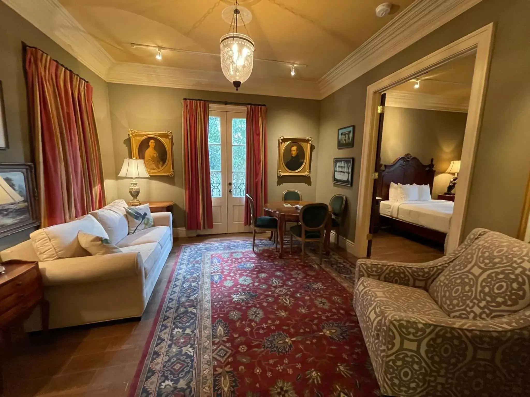 Living room, Seating Area in The Inn at Houmas House Estate