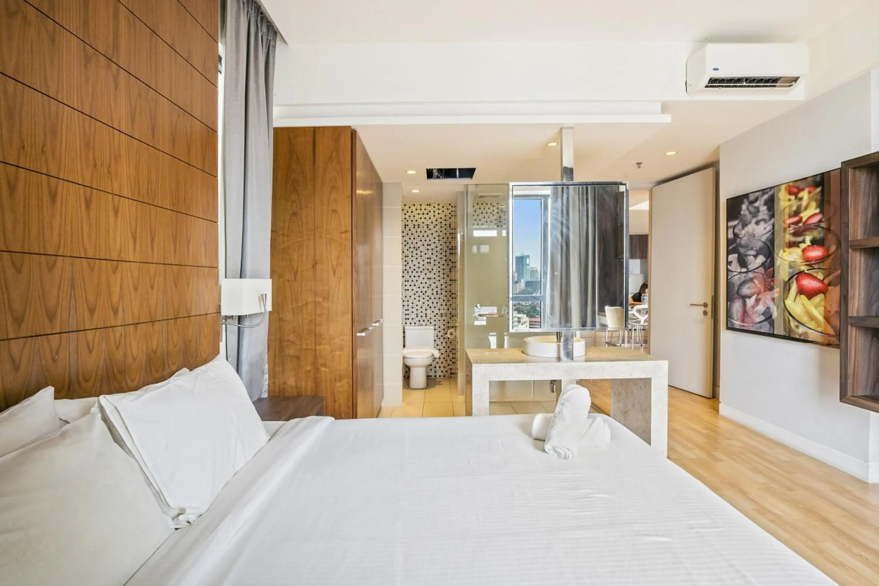 Bed in Greystone D' Majestic Place Bed in Greystone D' Majestic Place