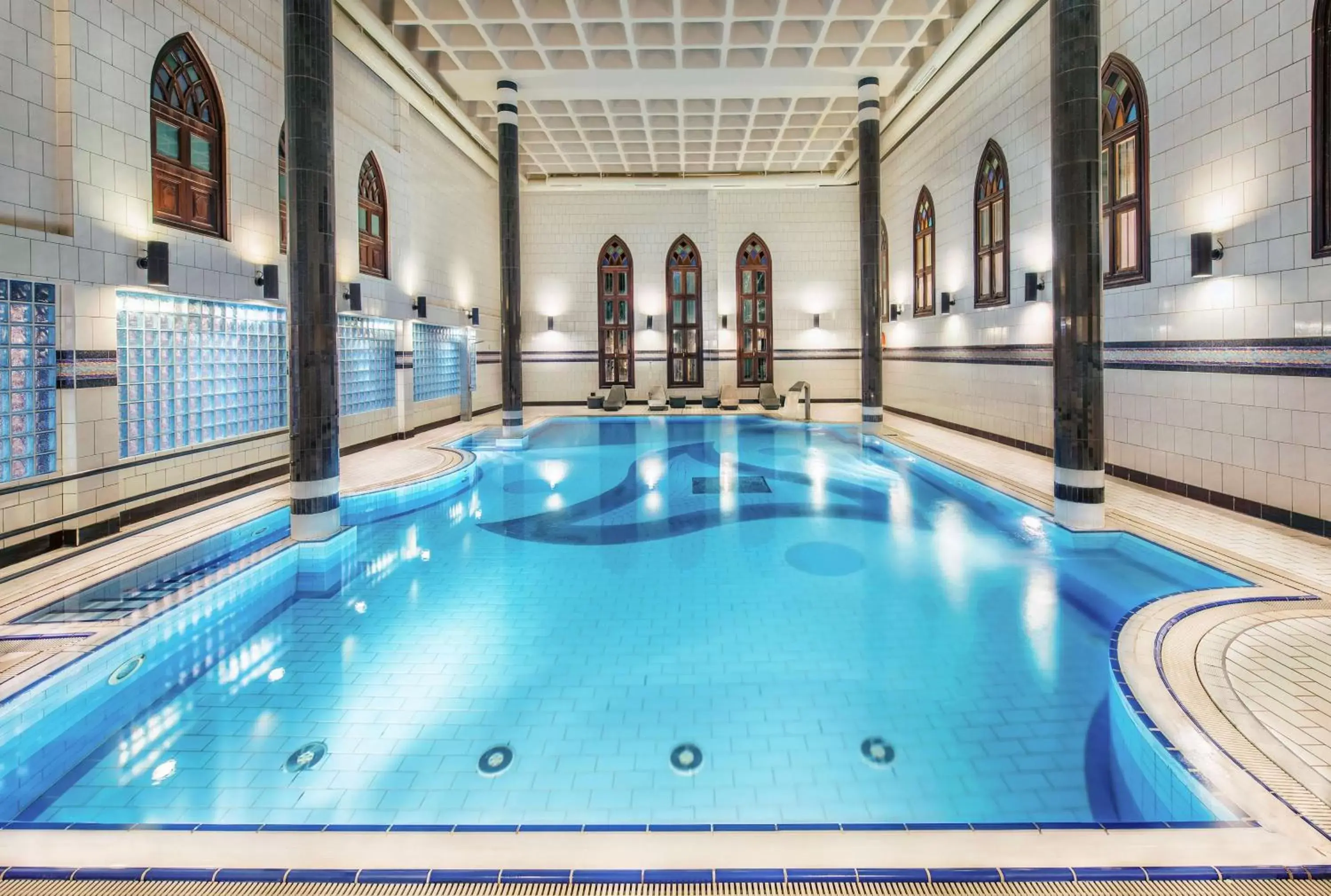 Activities, Swimming Pool in Radisson Blu Hotel, Kuwait