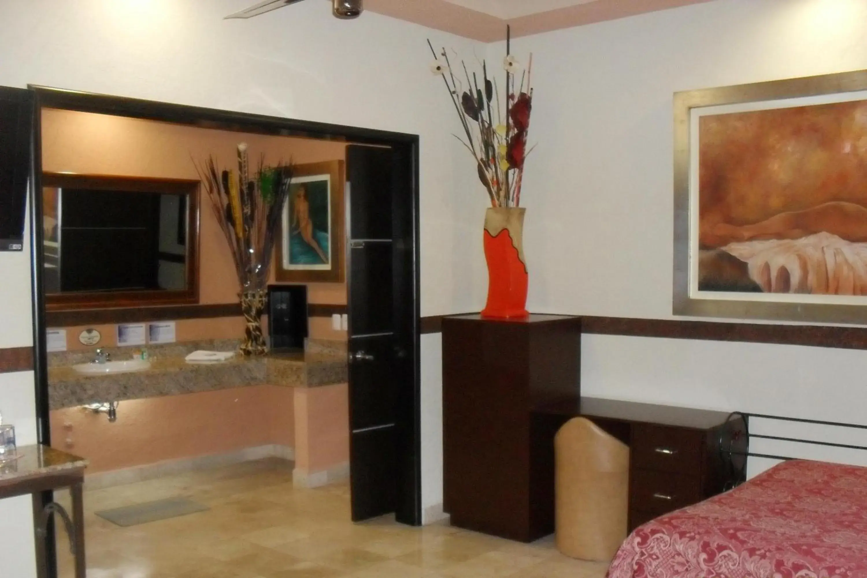Bedroom, Lobby/Reception in Villas y Suites Paraiso del Sur