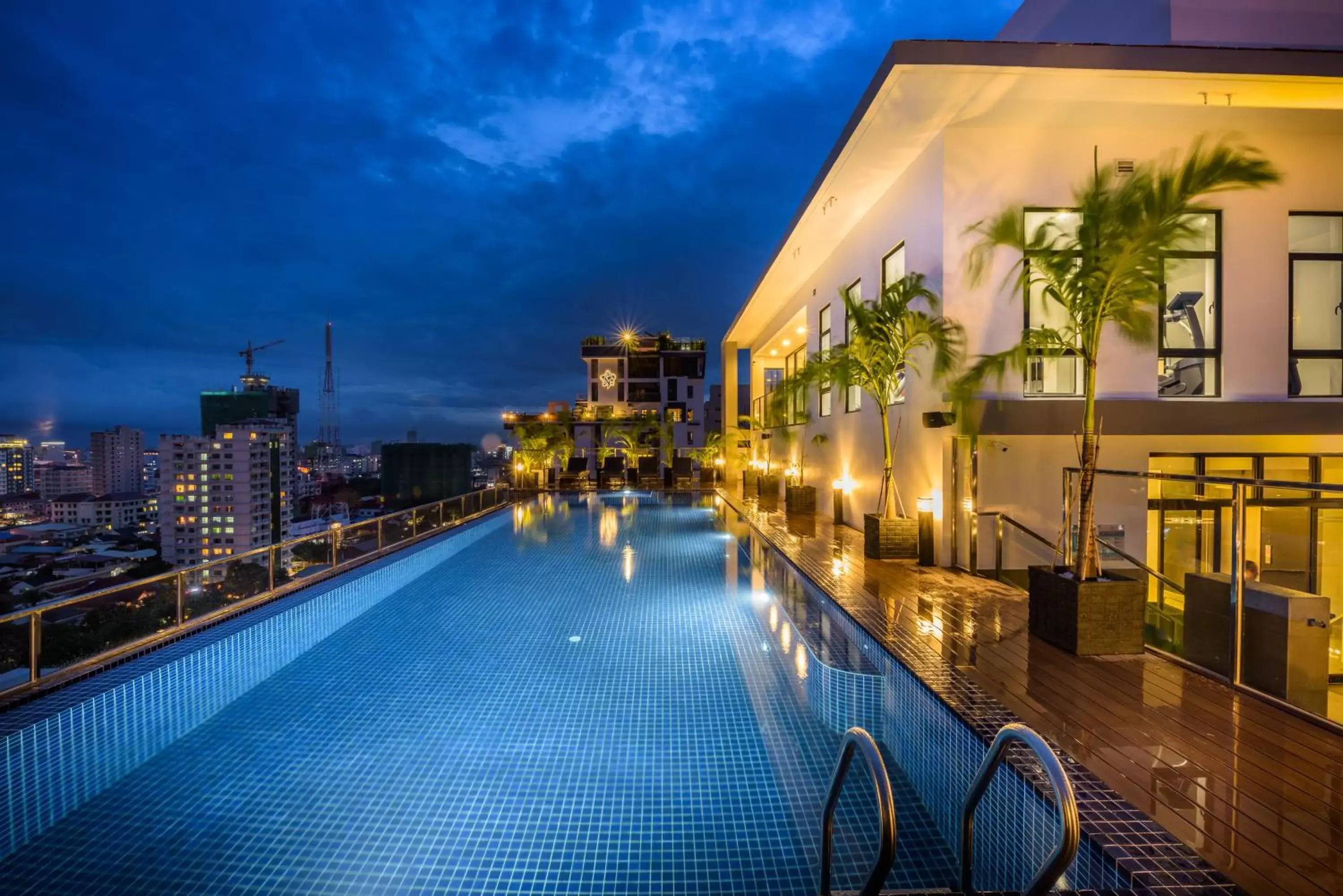 Swimming Pool in Mansion 51 Hotel & Apartment