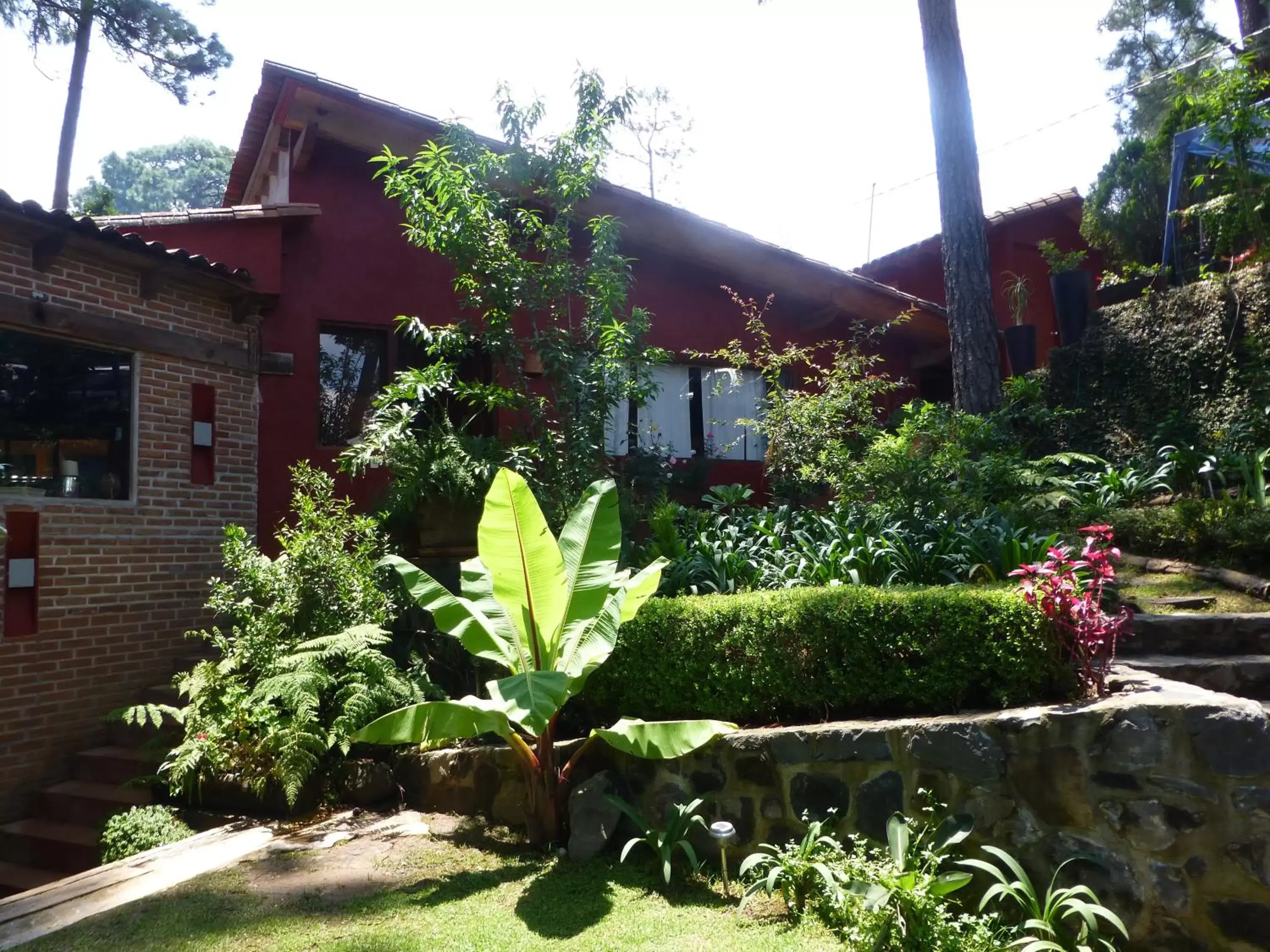 Facade/entrance, Property Building in La Casa del Rio