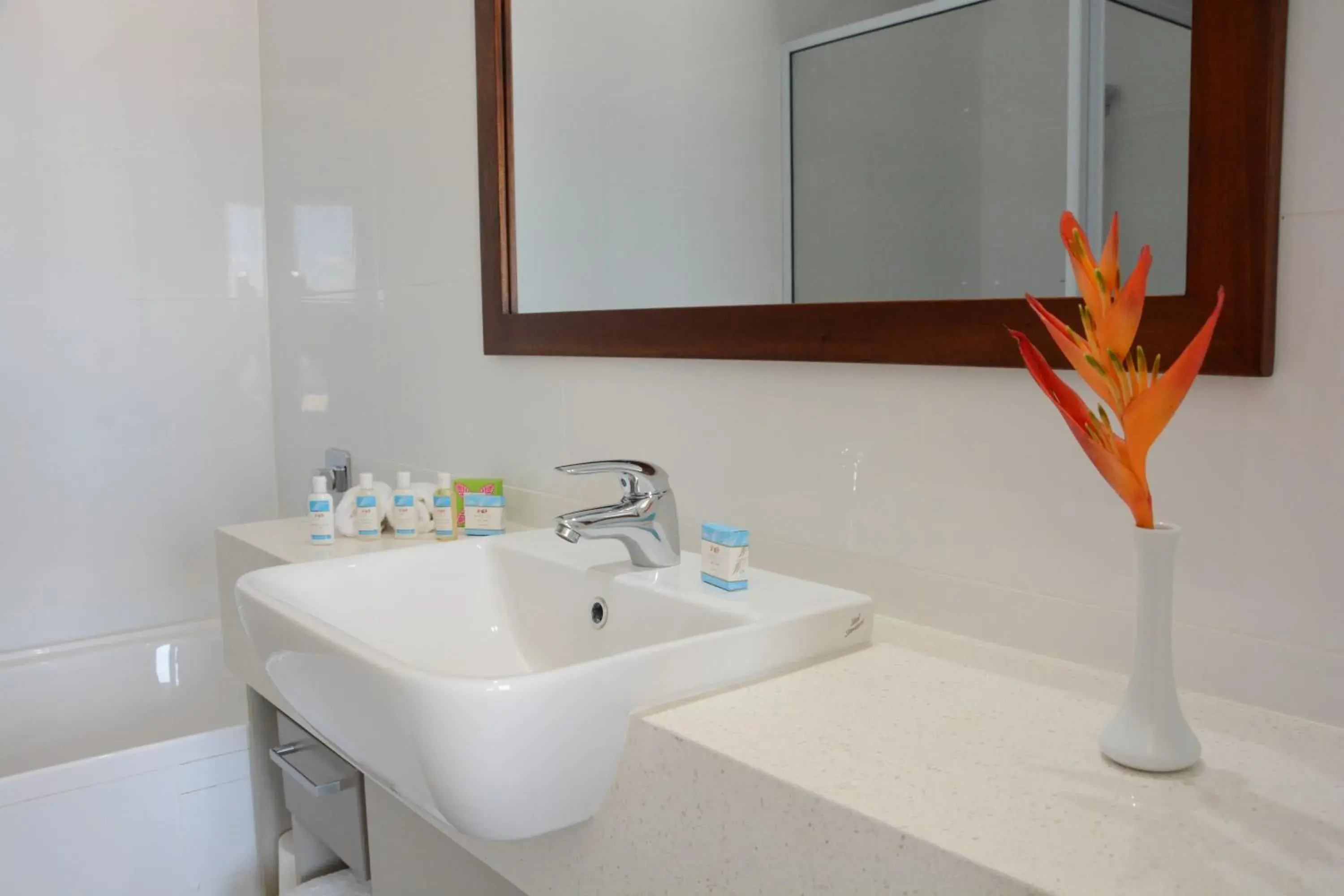 Bathroom in Ratsun Nadi Airport Apartment Hotel