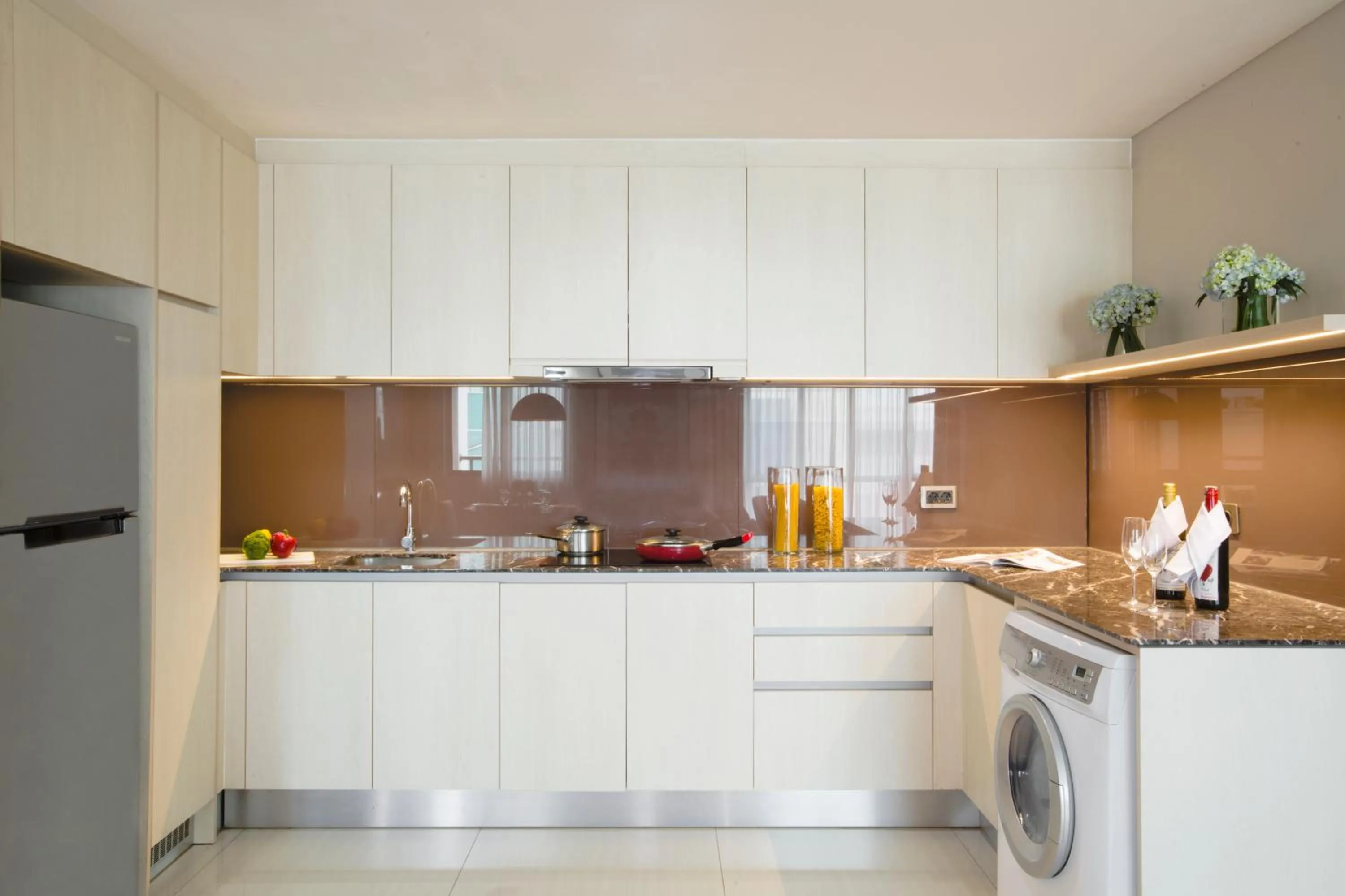 Kitchen or kitchenette in Ascott Waterplace Surabaya