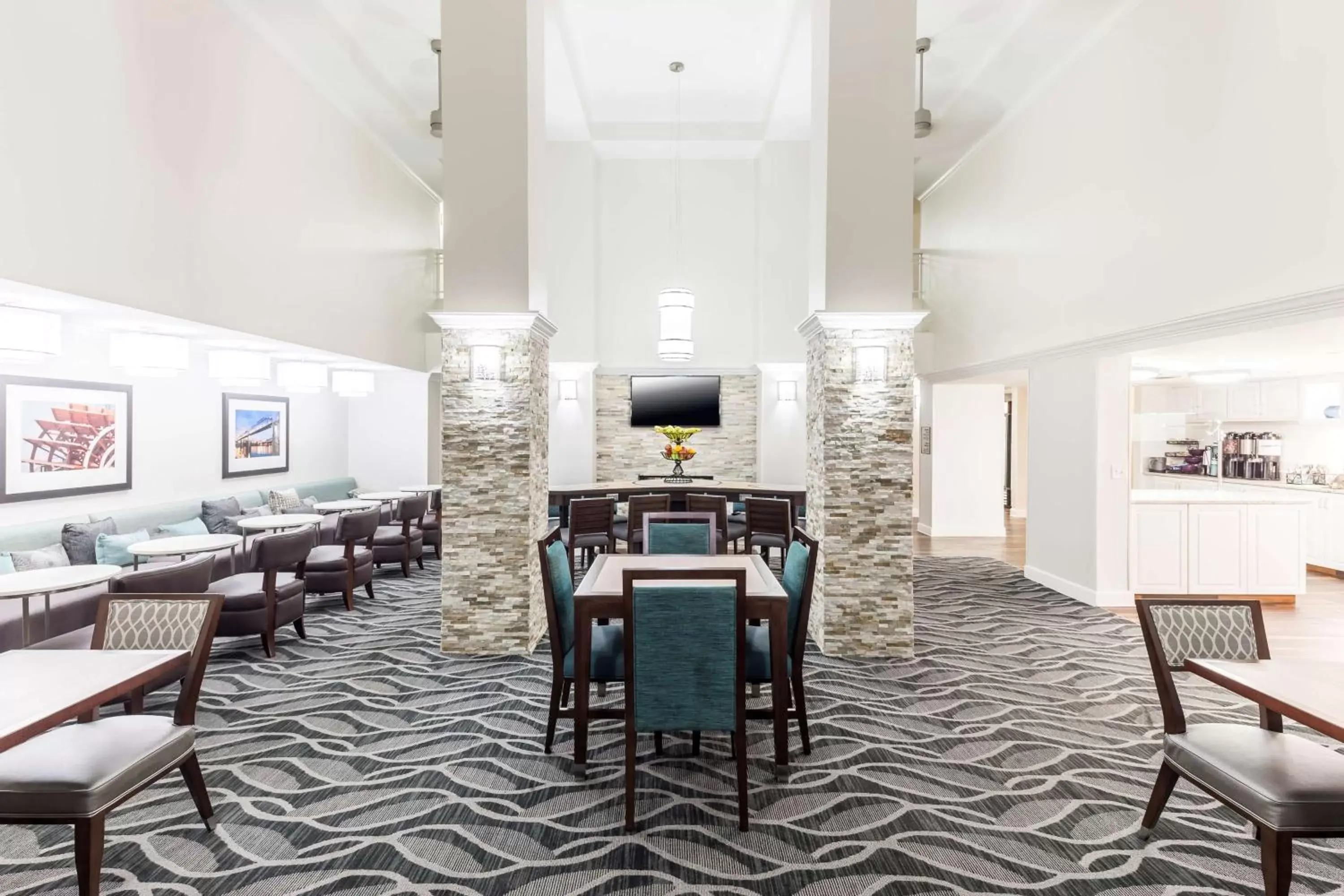 Breakfast, Restaurant/Places to Eat in Homewood Suites by Hilton Chattanooga - Hamilton Place