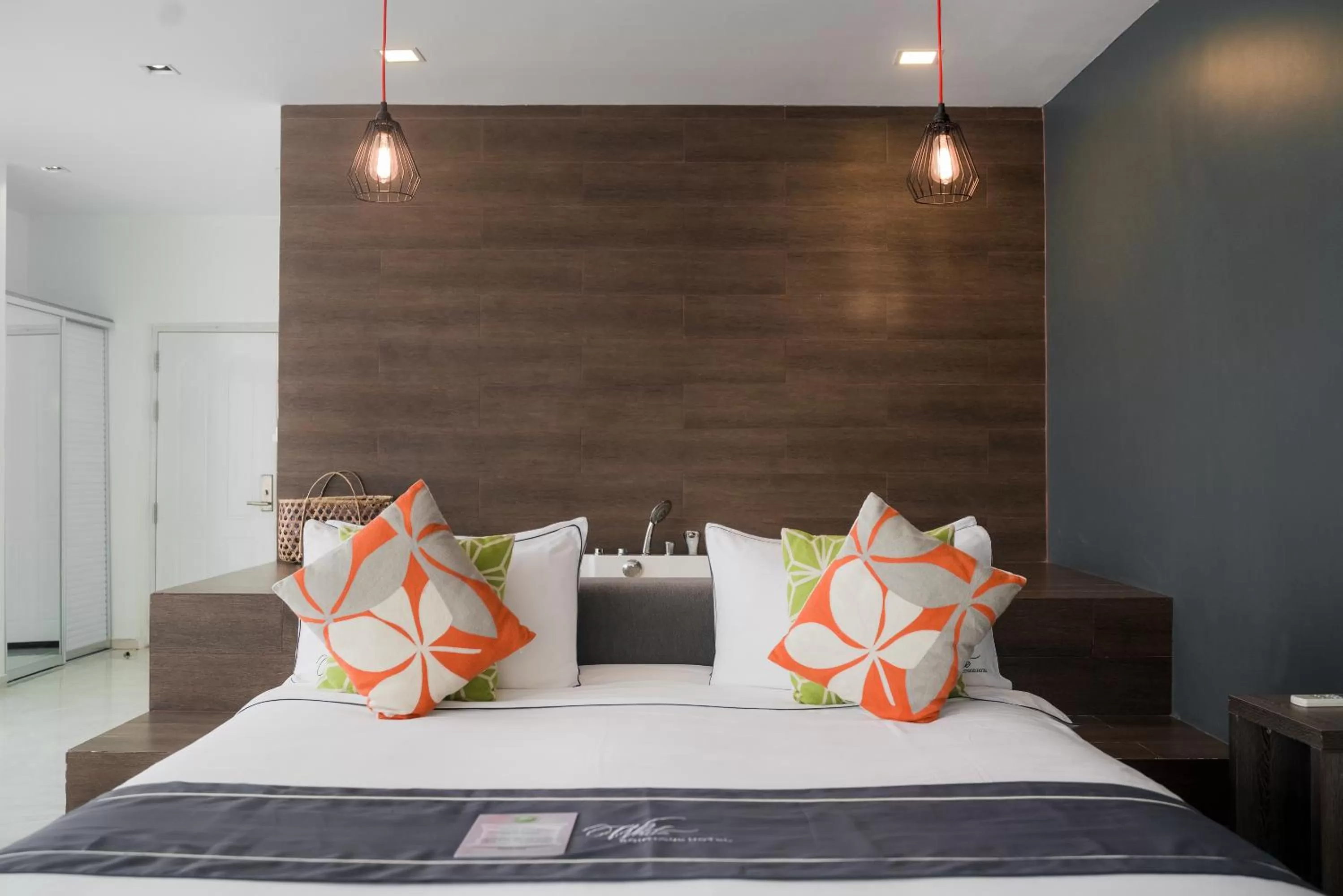 Bed in White Boutique Hotel and Residences