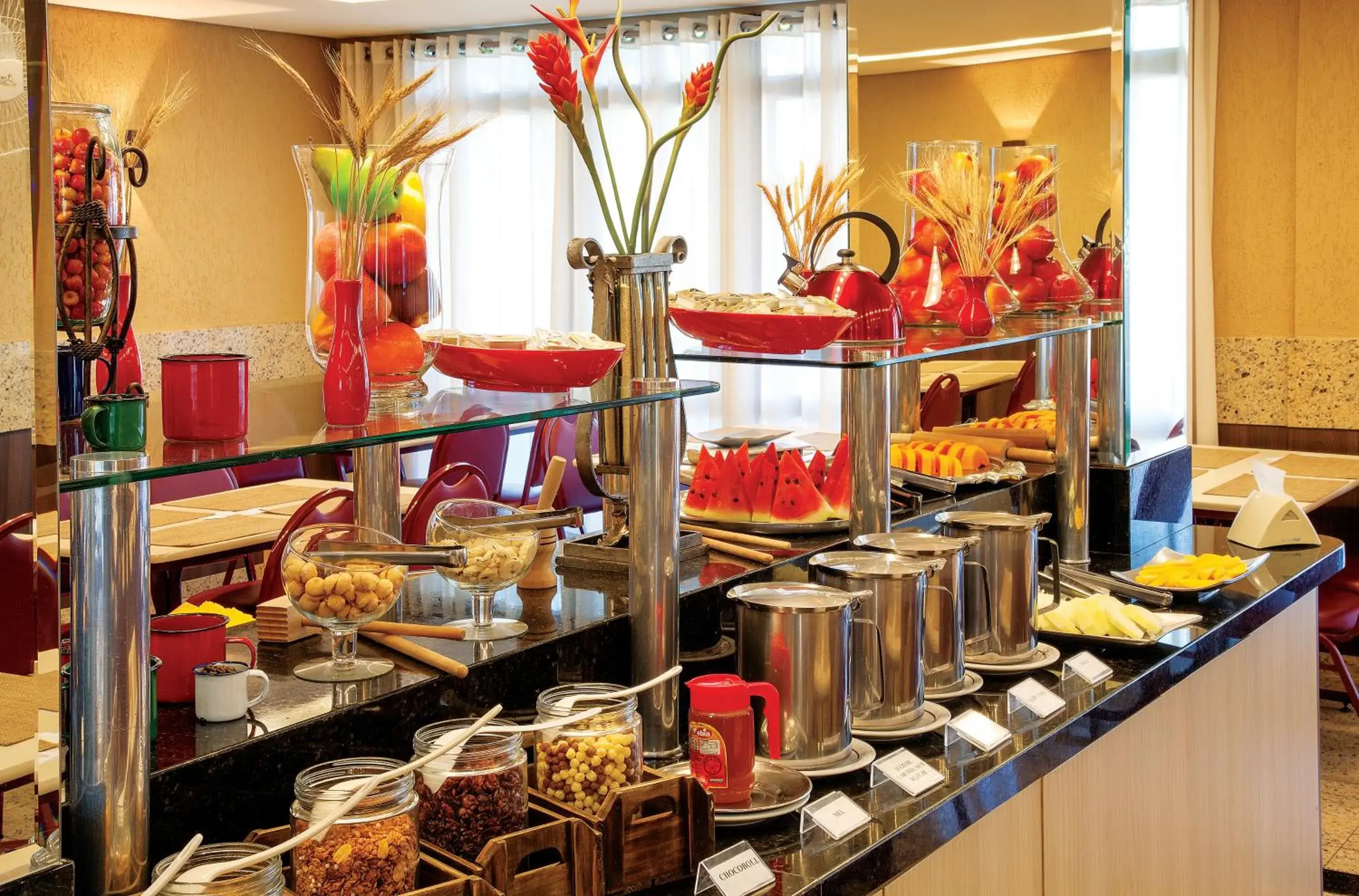 Food and drinks in Lira Hotel Food and drinks in Lira Hotel