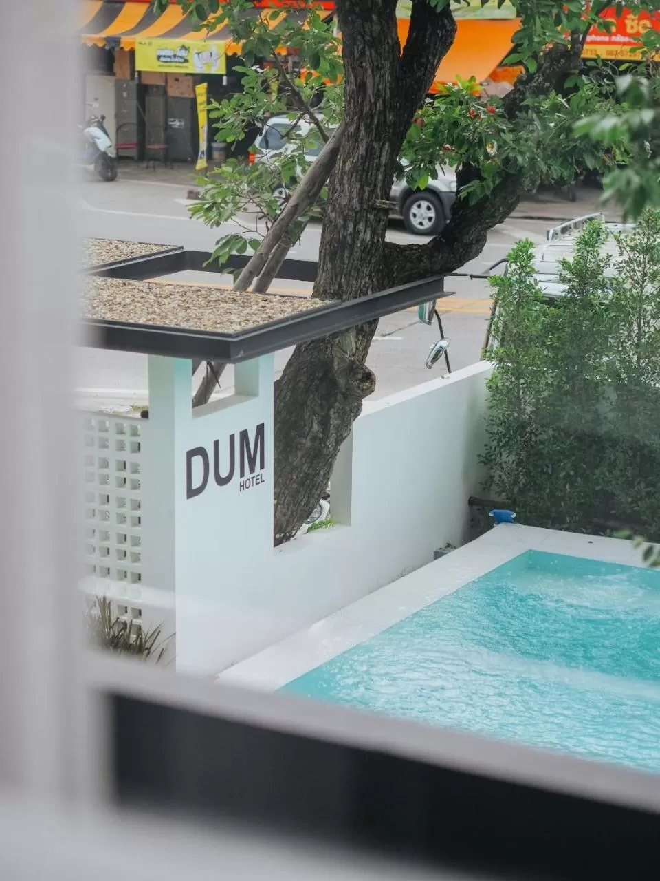 Swimming pool in DUM Hotel - Si Phum
