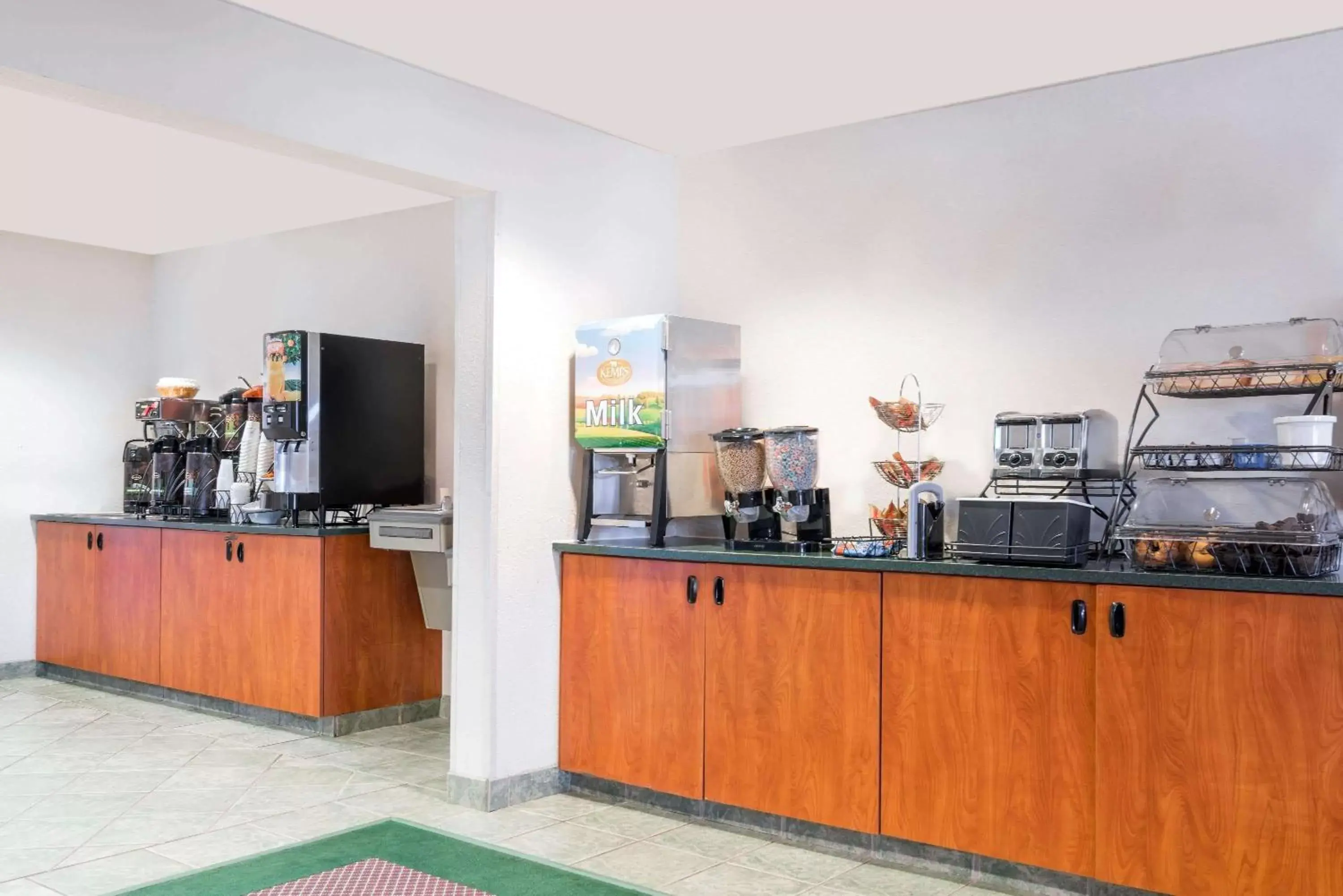 Restaurant/places to eat in Microtel Inn & Suites by Wyndham New Ulm