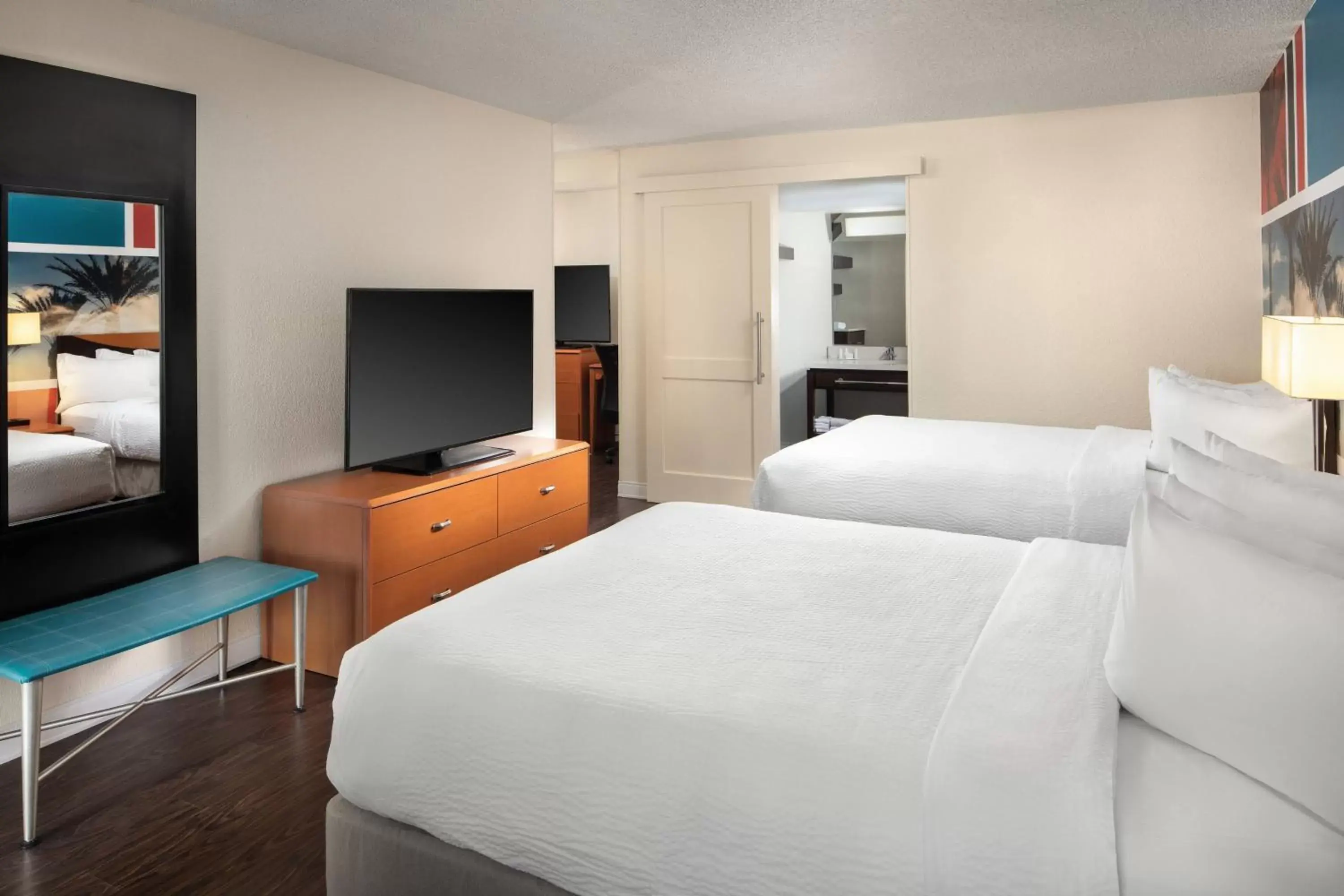 Bedroom, Bed in Fairfield by Marriott Anaheim Resort