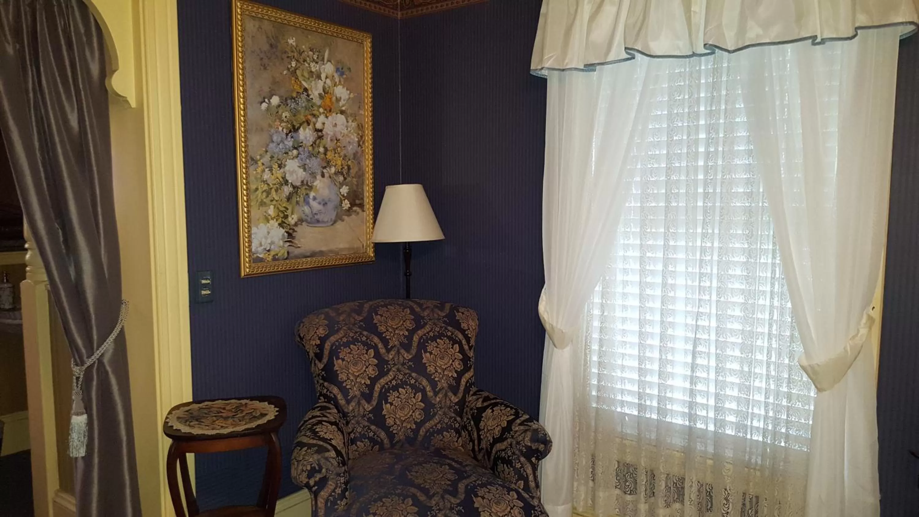 Bedroom in Holidae House Bed & Breakfast