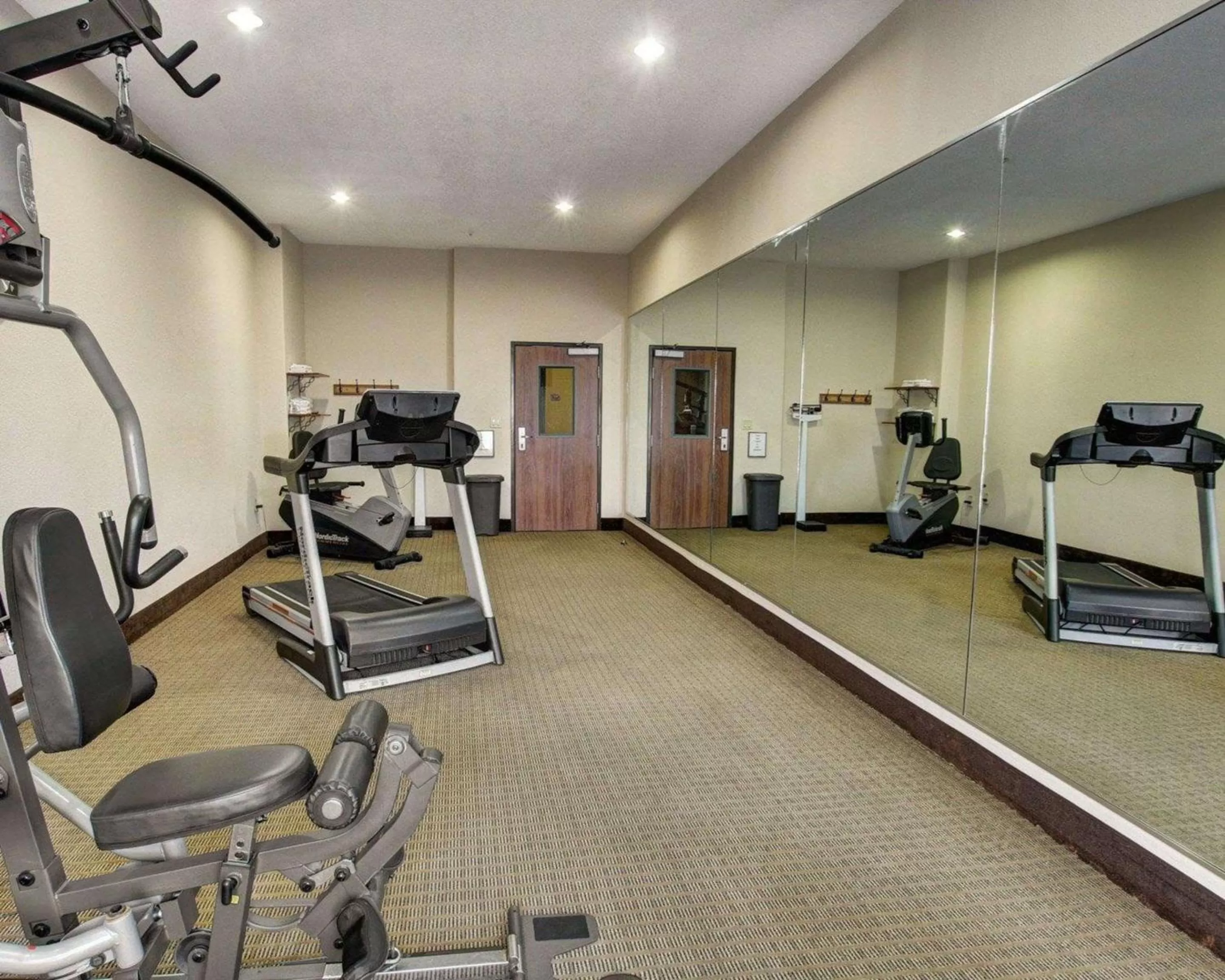 Fitness centre/facilities in Comfort Inn & Suites Alvarado