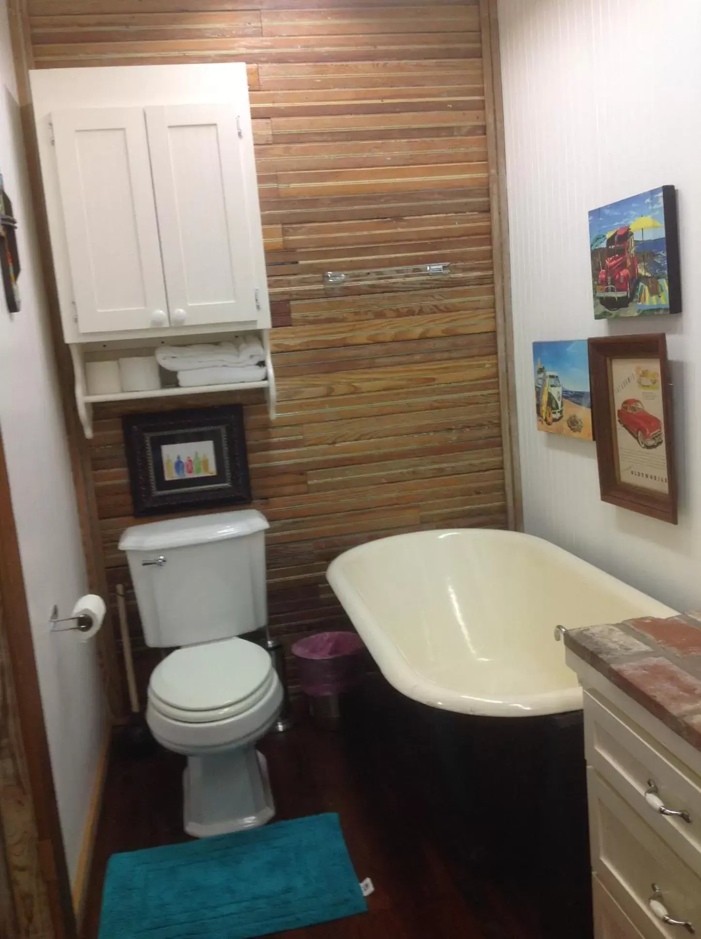 Bathroom in The Main Street Hotel