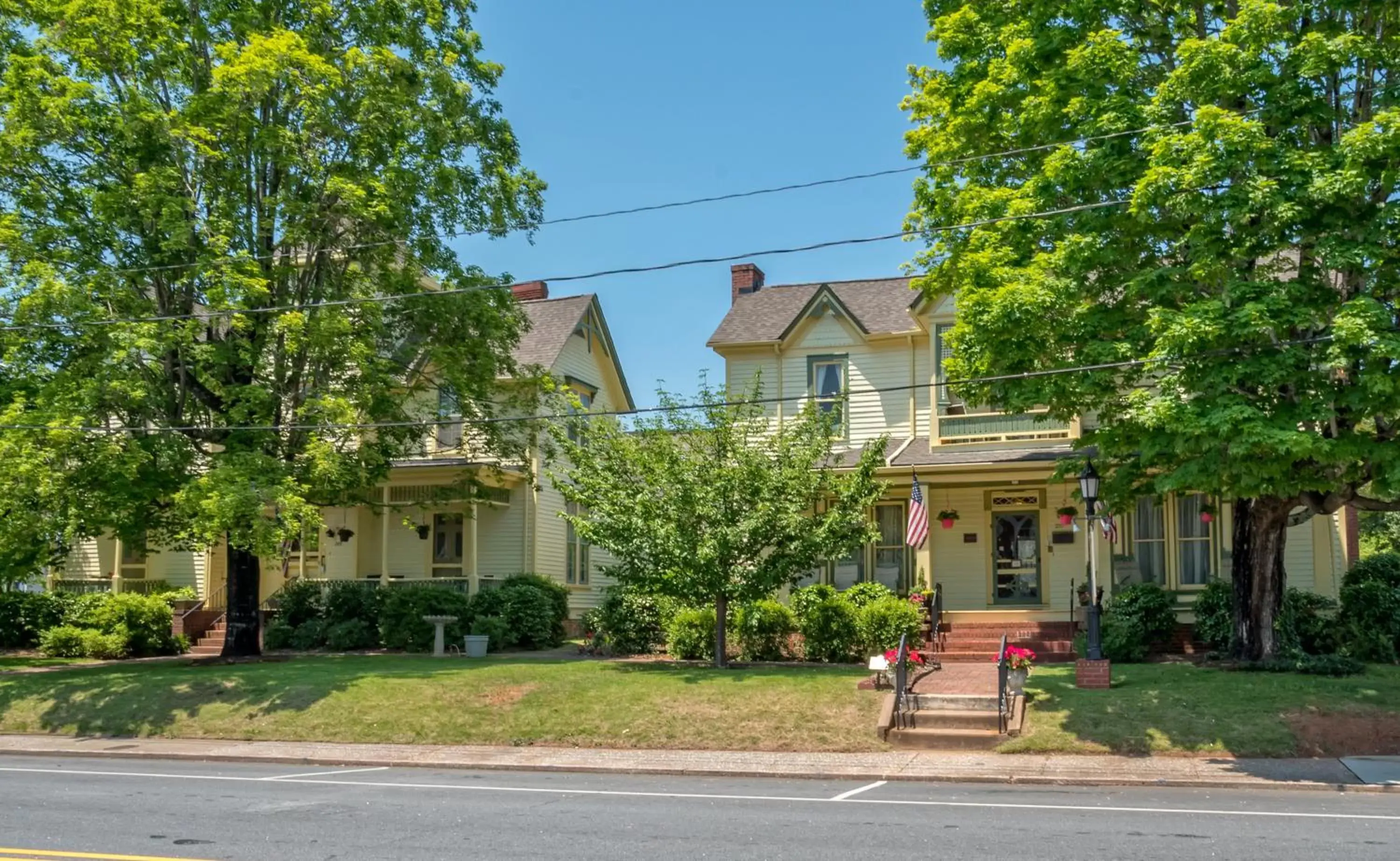 Facade/entrance, Garden in Carrier Houses Bed & Breakfast