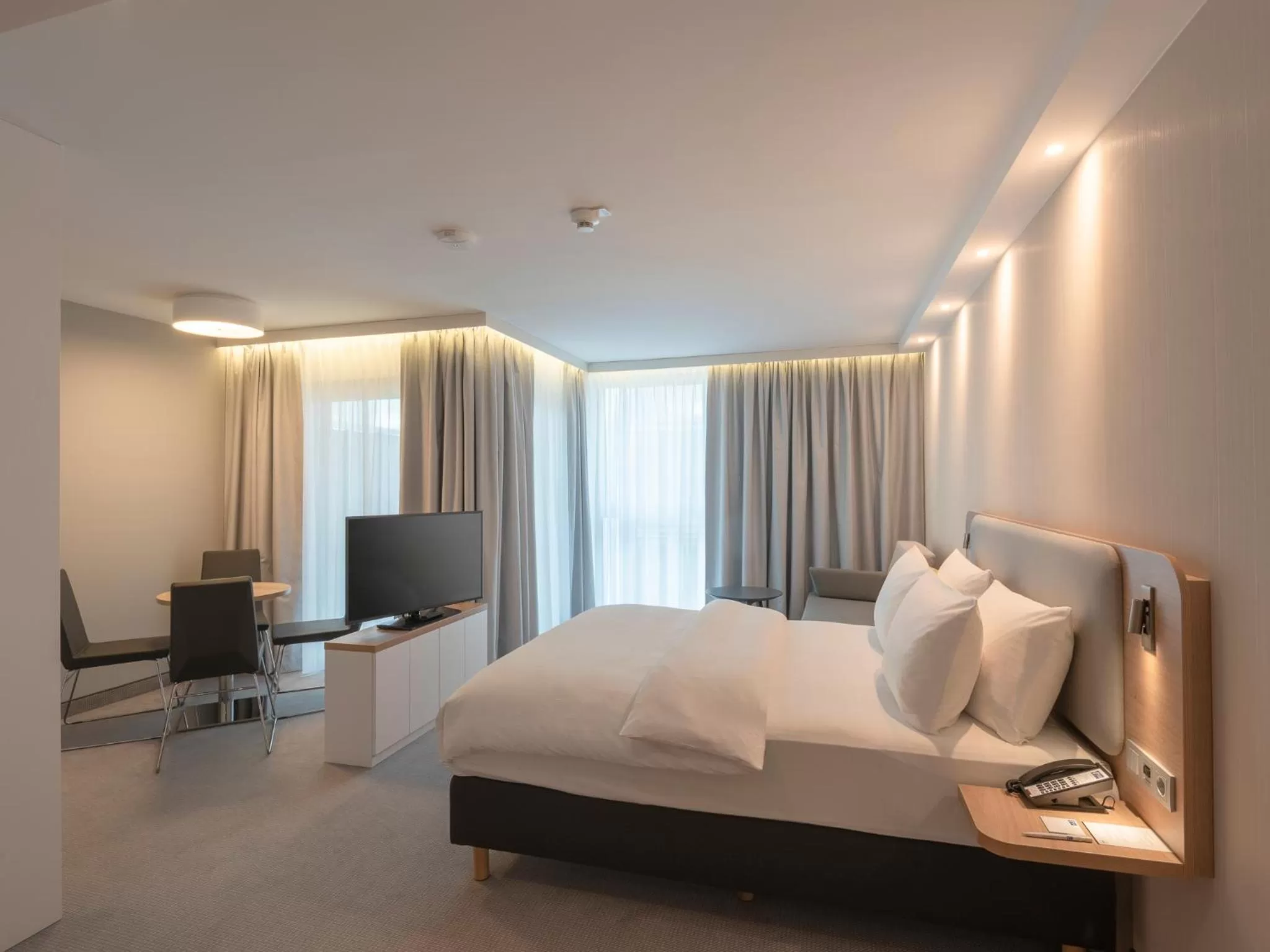 TV and multimedia, Bed in Holiday Inn Express - Offenbach by IHG