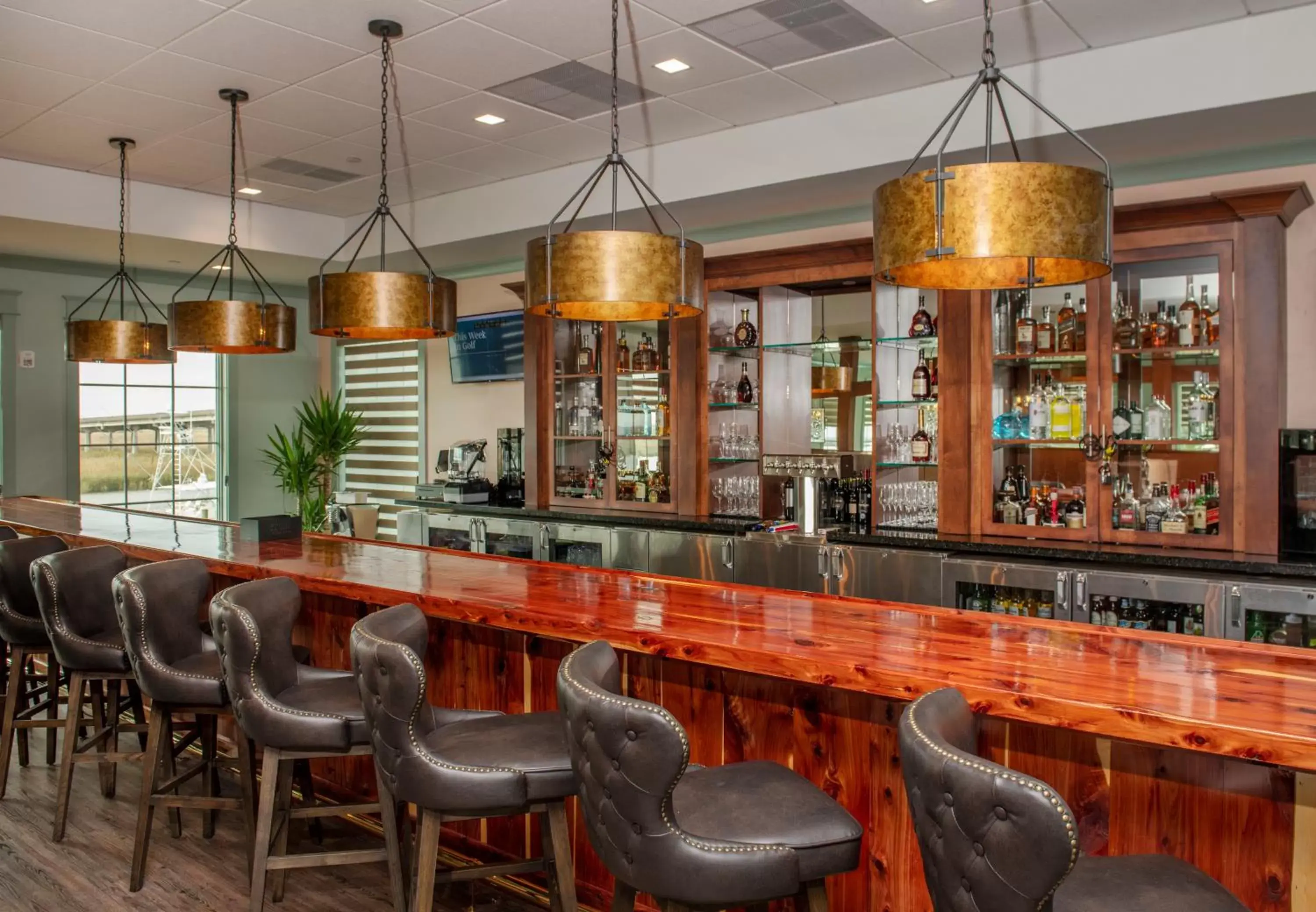 Restaurant/places to eat in Oaks on the River Restaurant/places to eat in Oaks on the River