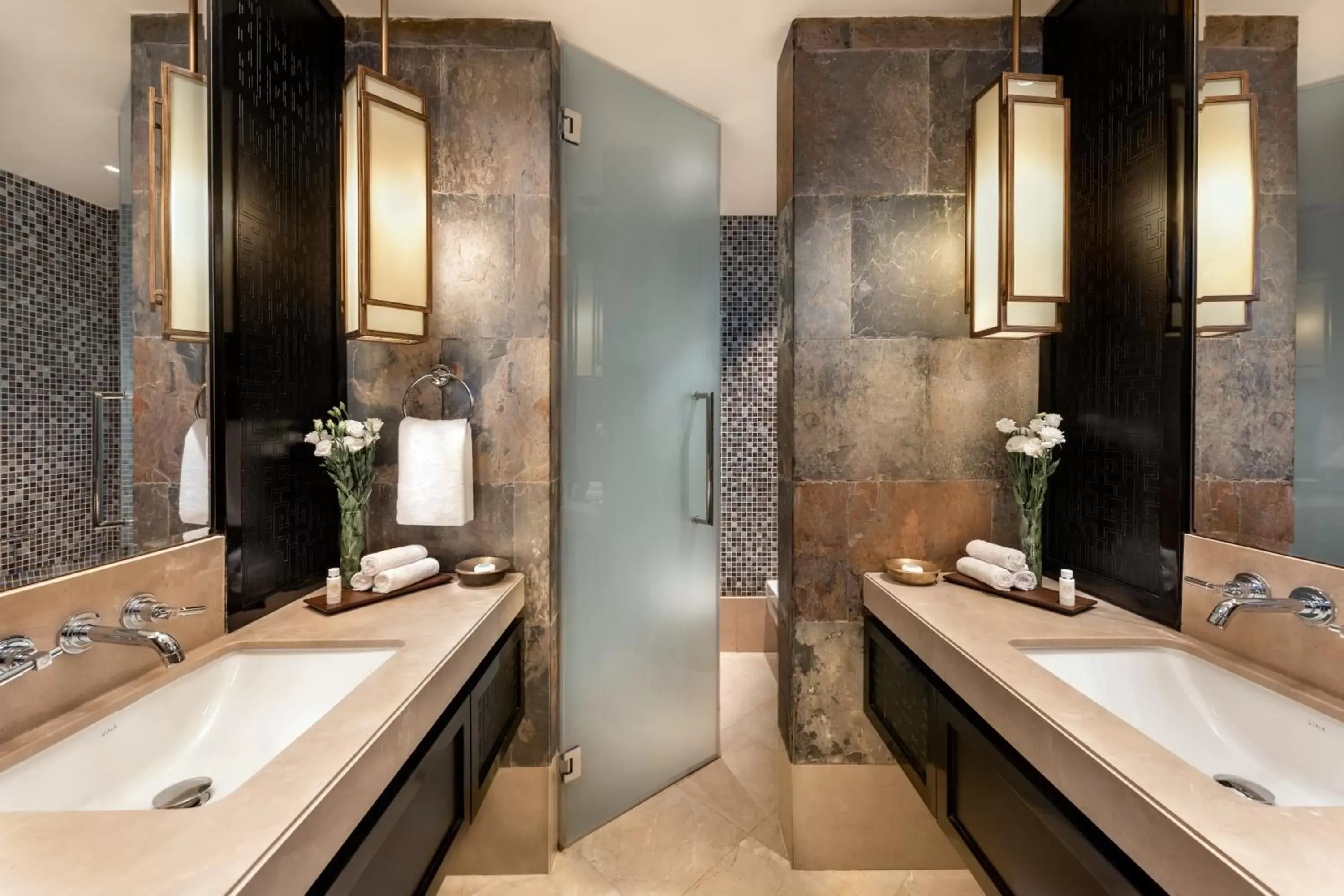 Shower, Bathroom in Oaks Ibn Battuta Gate Dubai