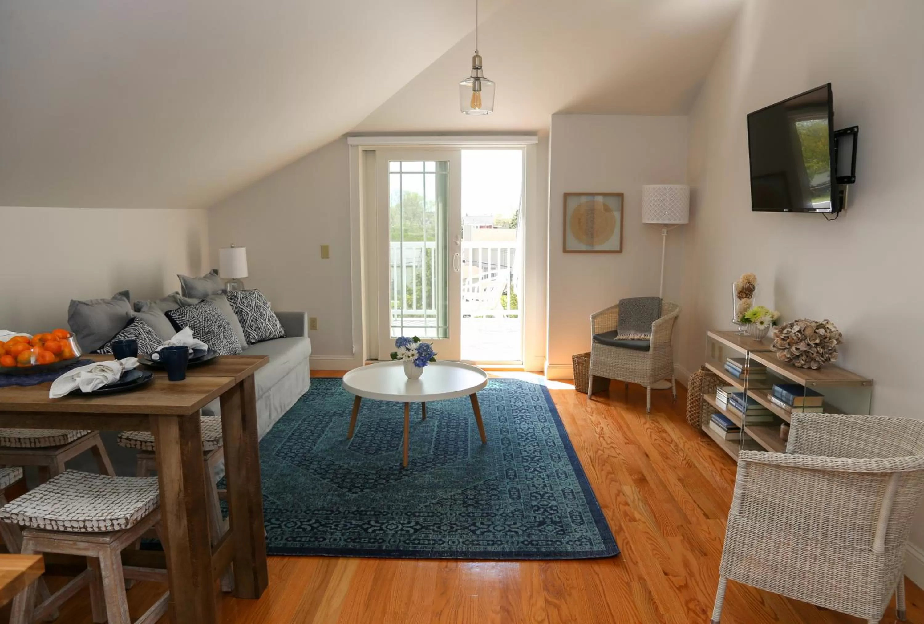 Seating Area in The Sea Breeze Inn