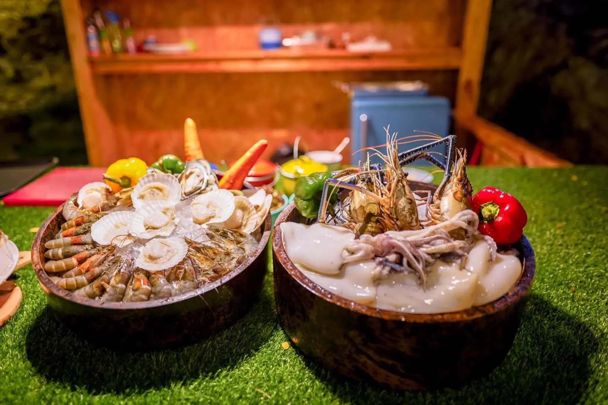 Food and drinks in Golden Tulip Pattaya Beach Resort