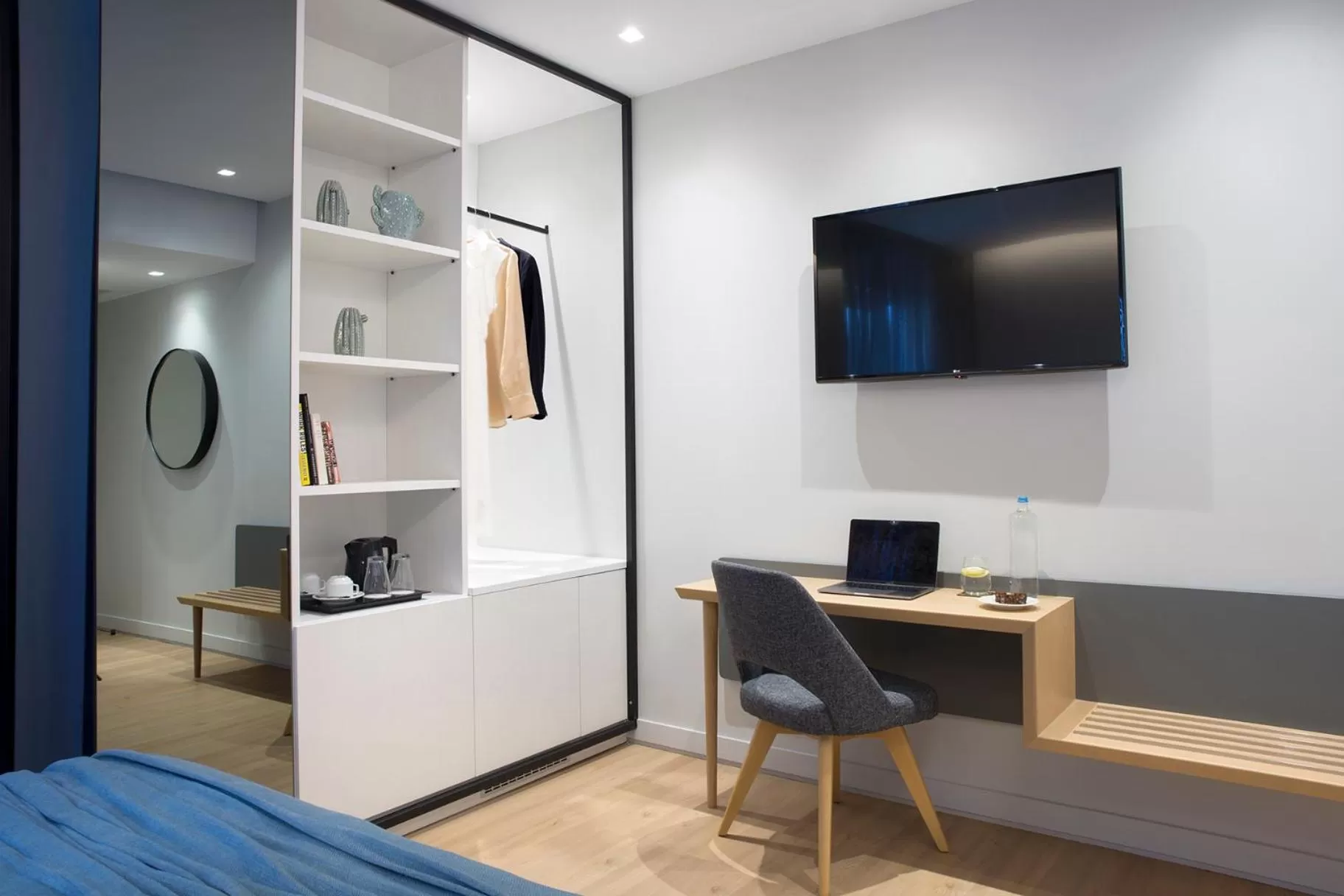 Photo of the whole room, Bed in The Alex Monte Kastella, Santikos Collection