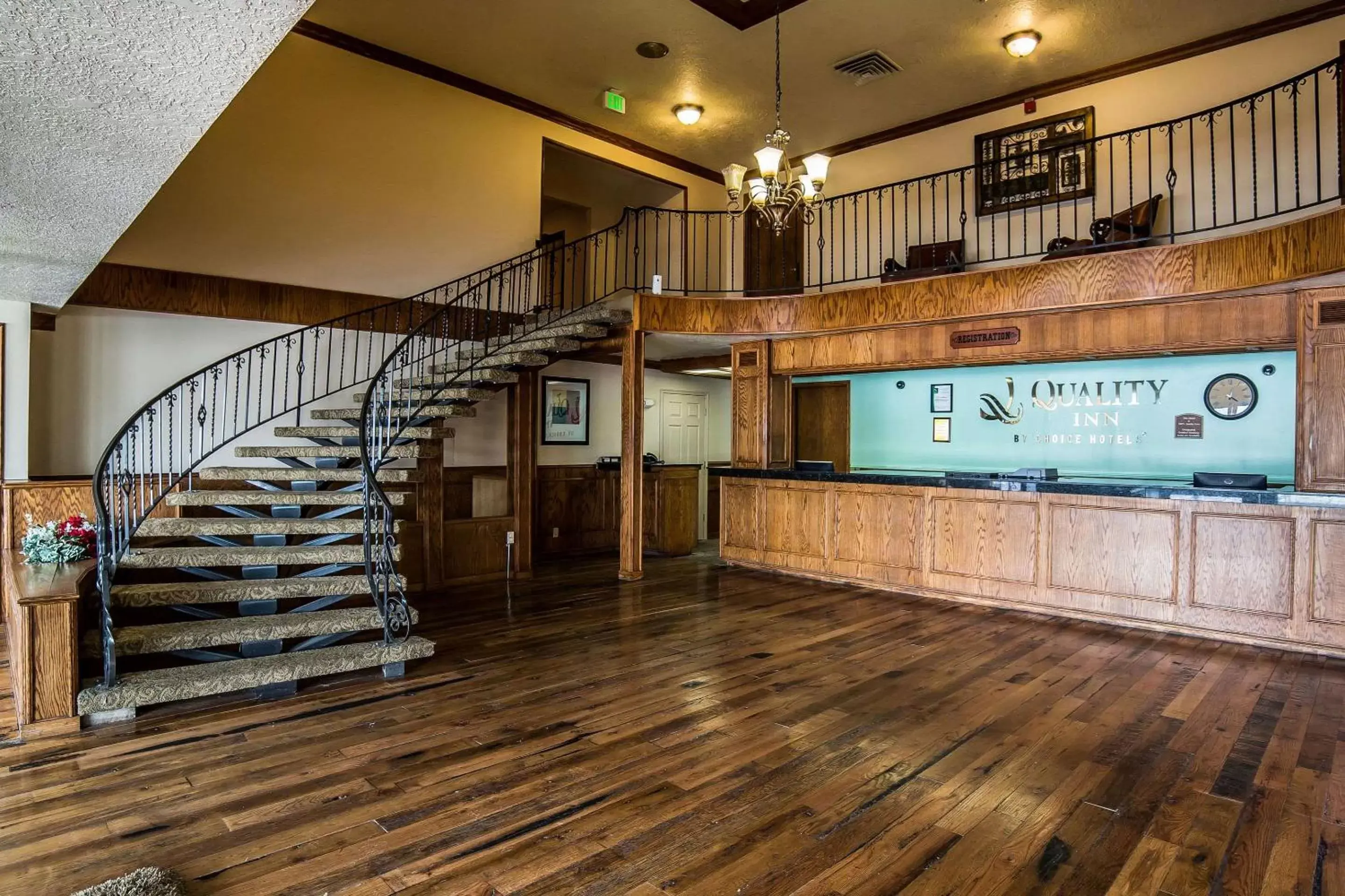 Lobby or reception in Quality Inn Evanston near Wyoming Downs Lobby or reception in Quality Inn Evanston near Wyoming Downs