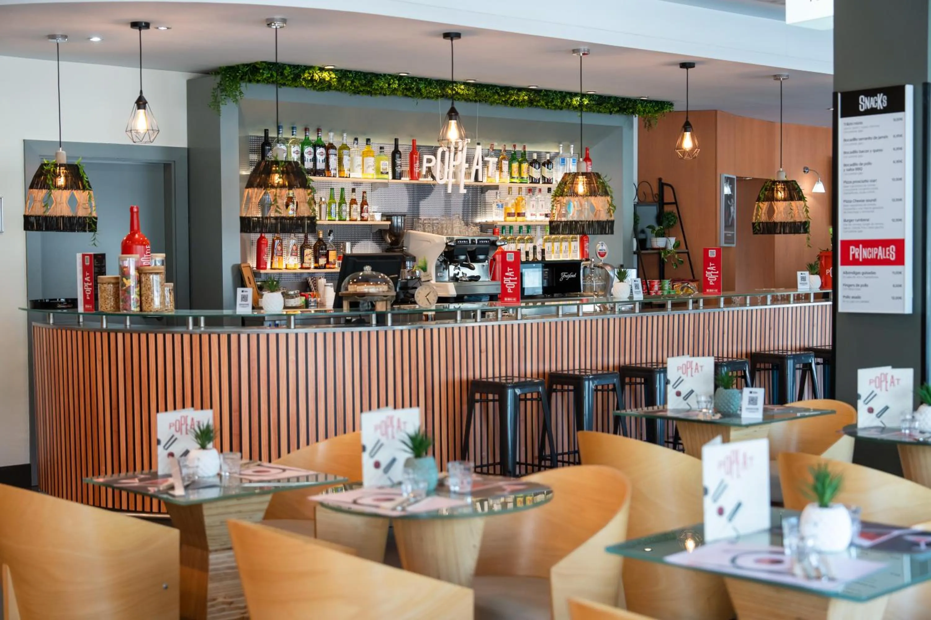 Restaurant/places to eat in Ibis Madrid Alcobendas