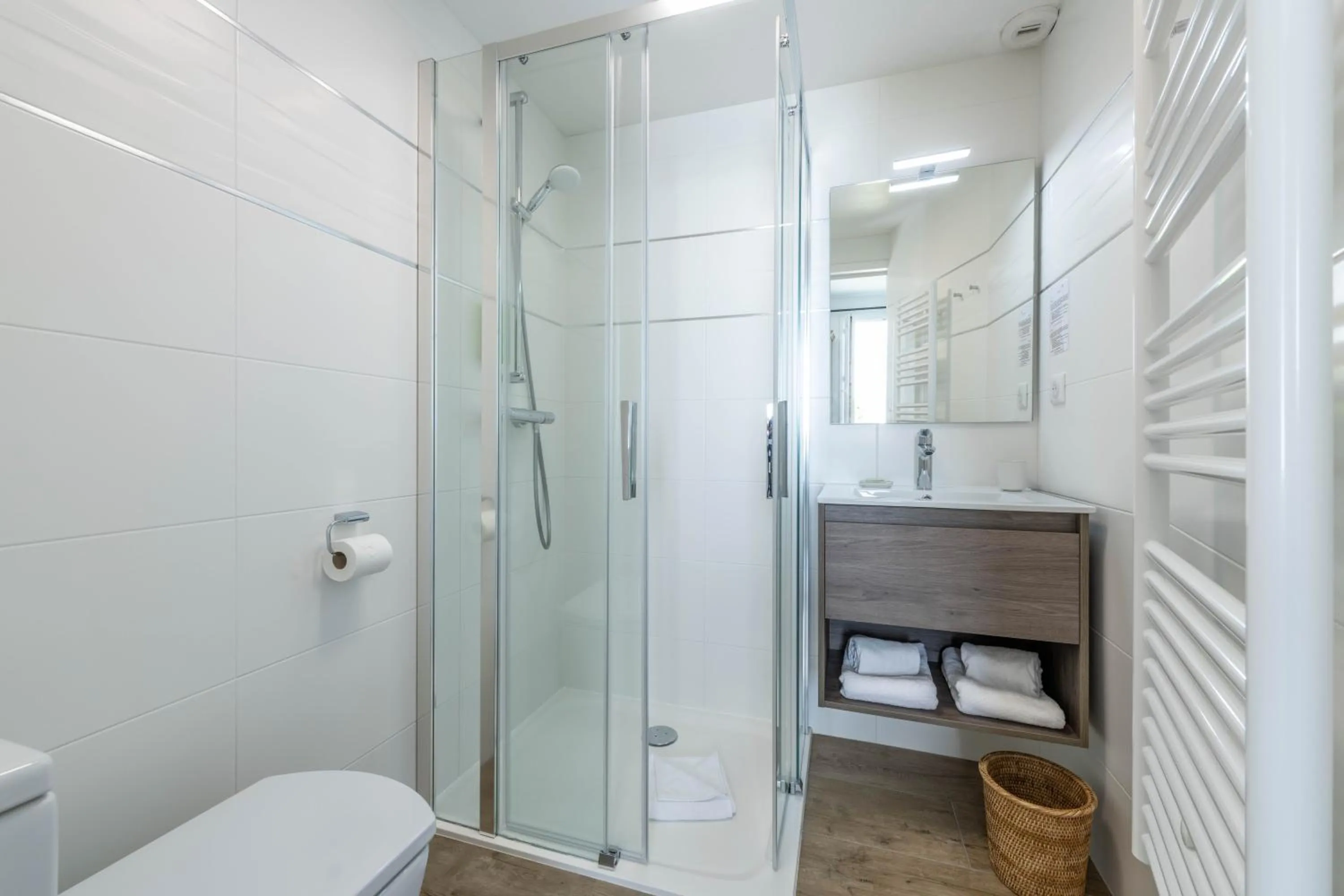 Bathroom in Hotel Le Clos Fleuri