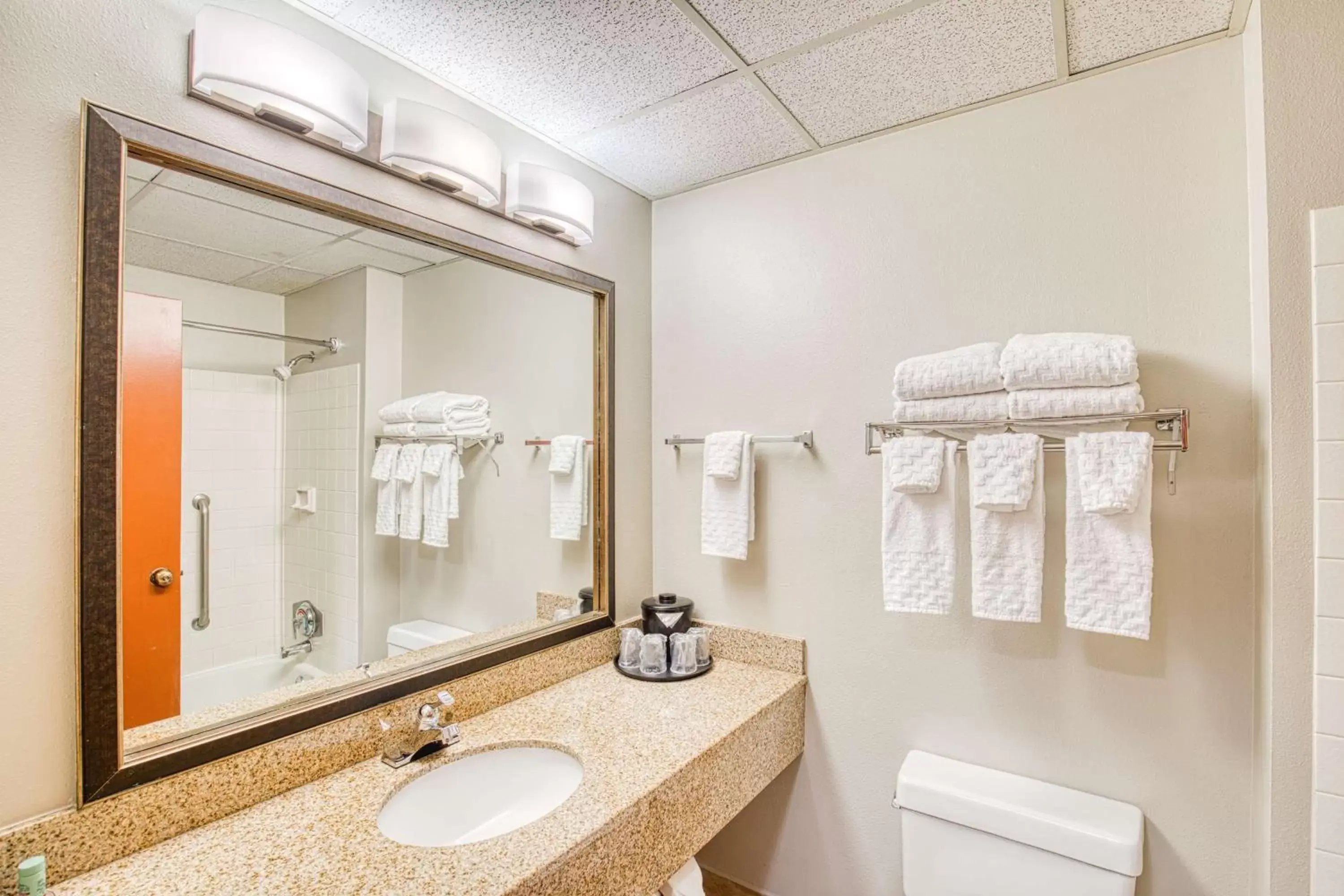 Bathroom in Best Western Green Valley Inn