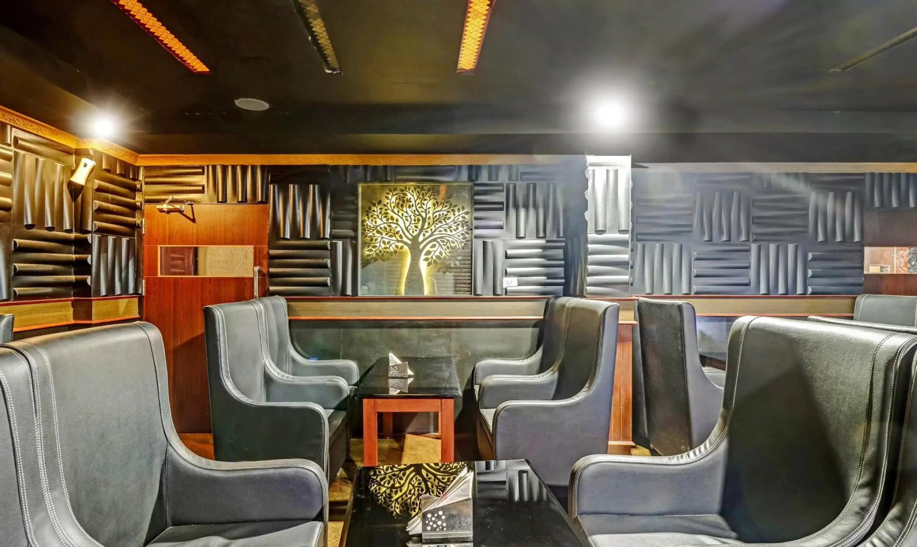 Lounge or bar in Treebo Symphony Hotels And Resorts Angamally Lounge or bar in Treebo Symphony Hotels And Resorts Angamally