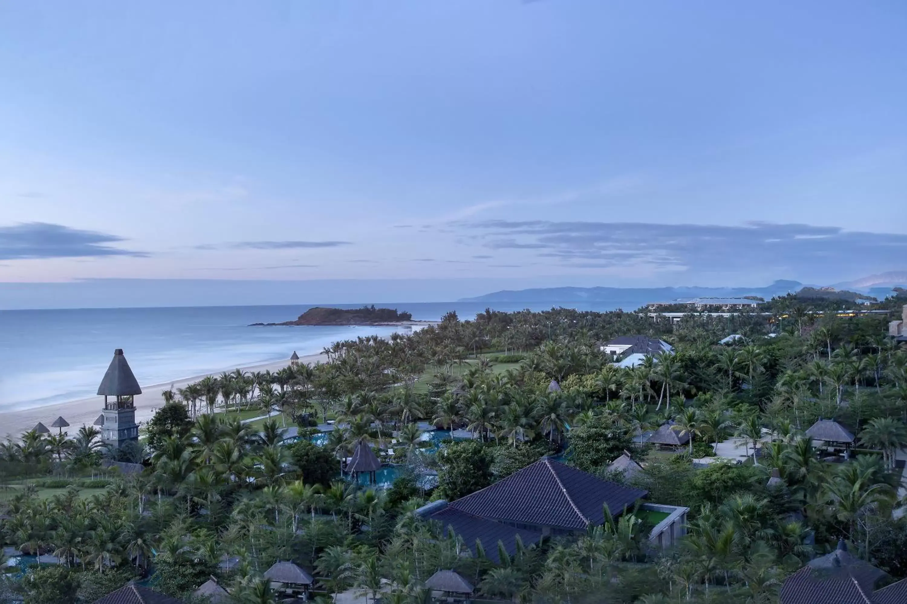 Facade/entrance in Raffles Hainan Clear Water Bay