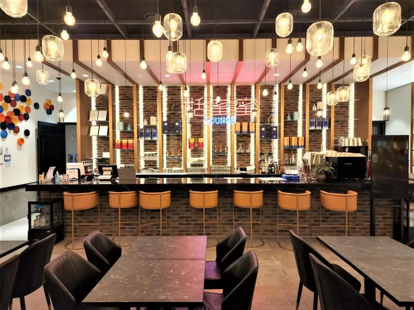 Restaurant/places to eat in Mercure Ambassador Seoul Hongdae