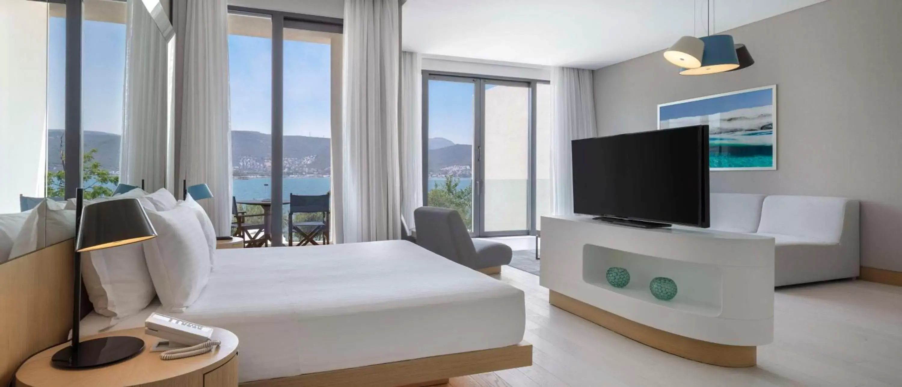 Bed in Susona Bodrum, LXR Hotels & Resorts