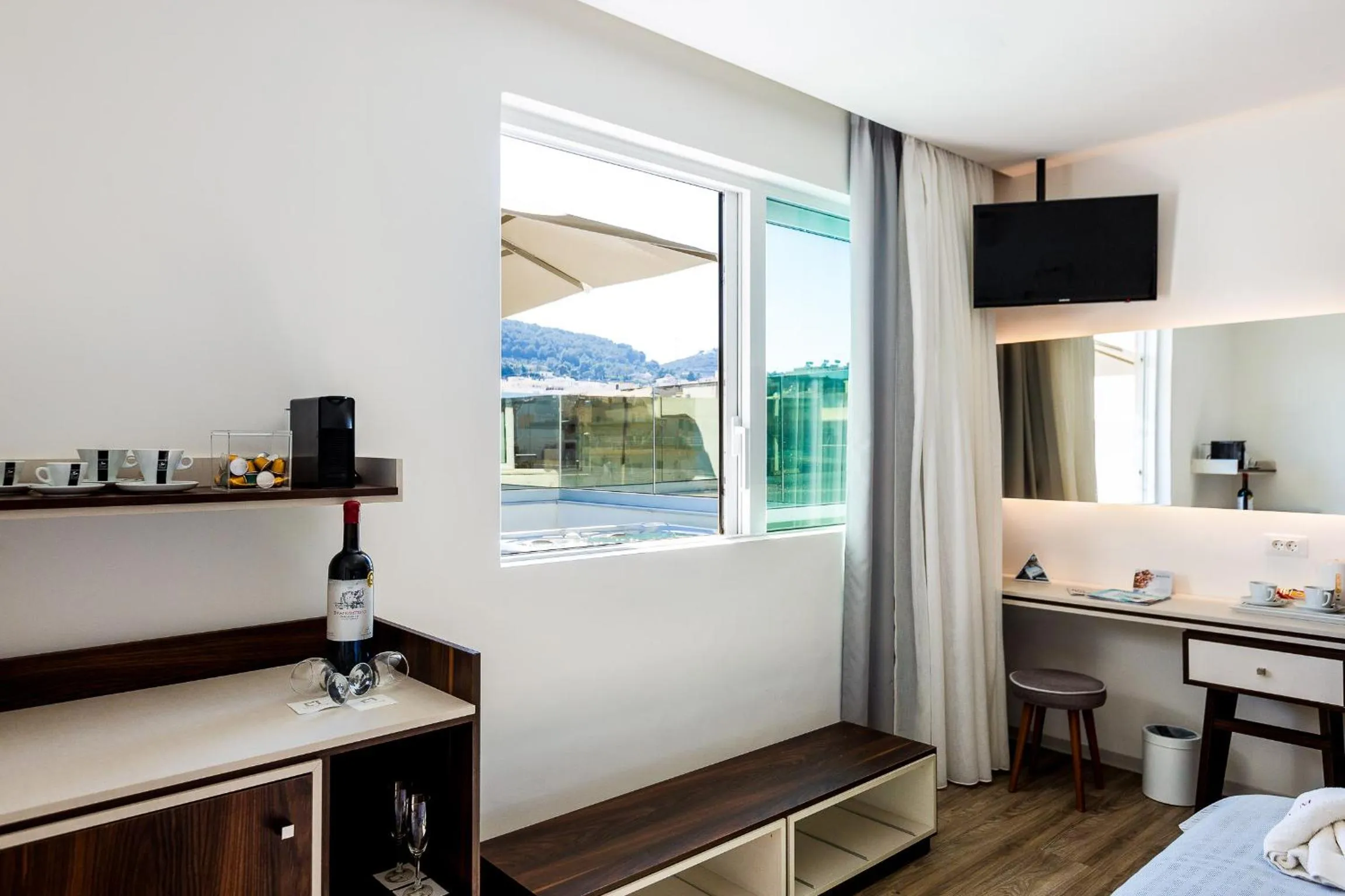 View (from property/room), Bed in Atrium Ambiance Hotel