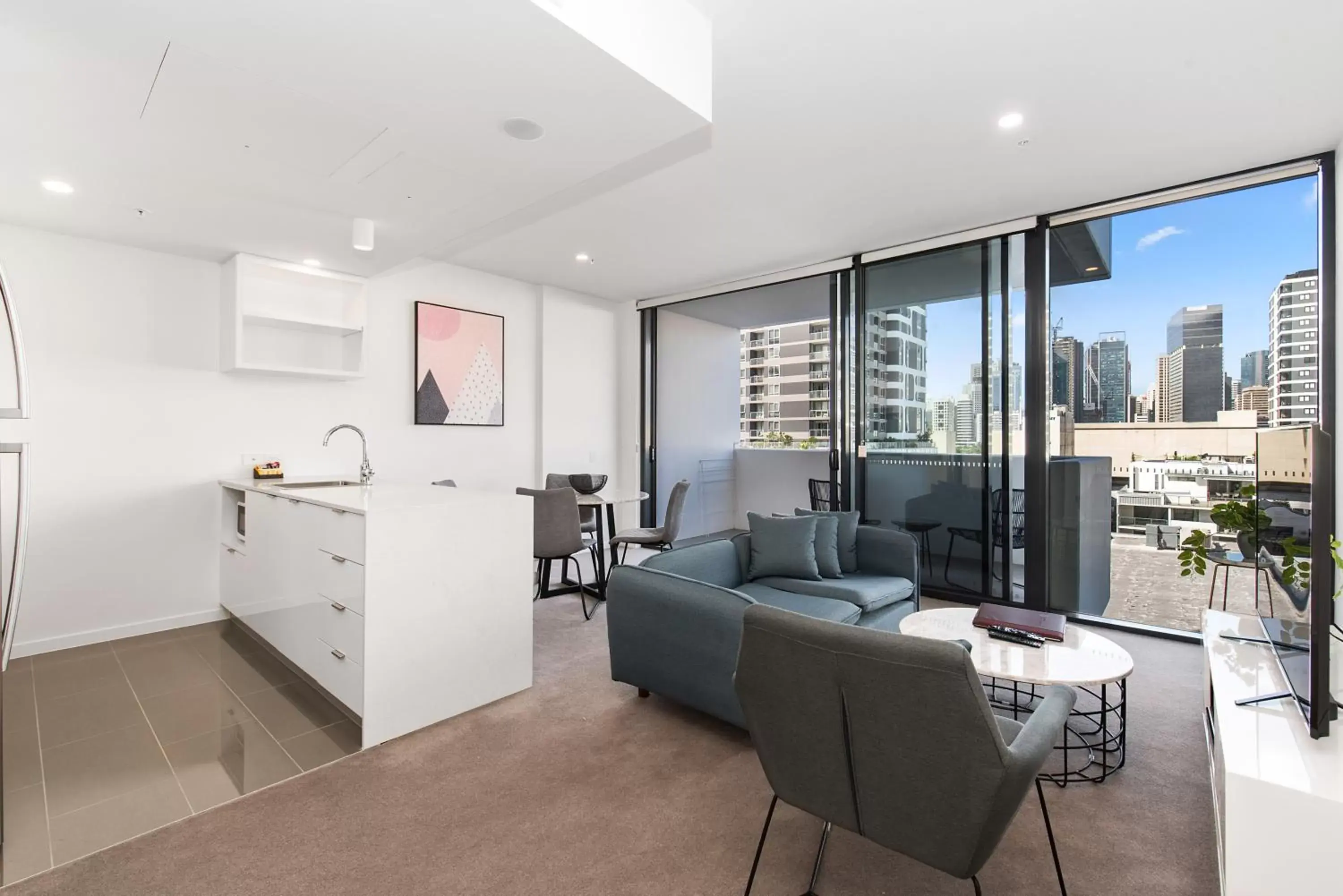 Kitchen or kitchenette, Seating Area in Ivy and Eve Apartments by CLLIX