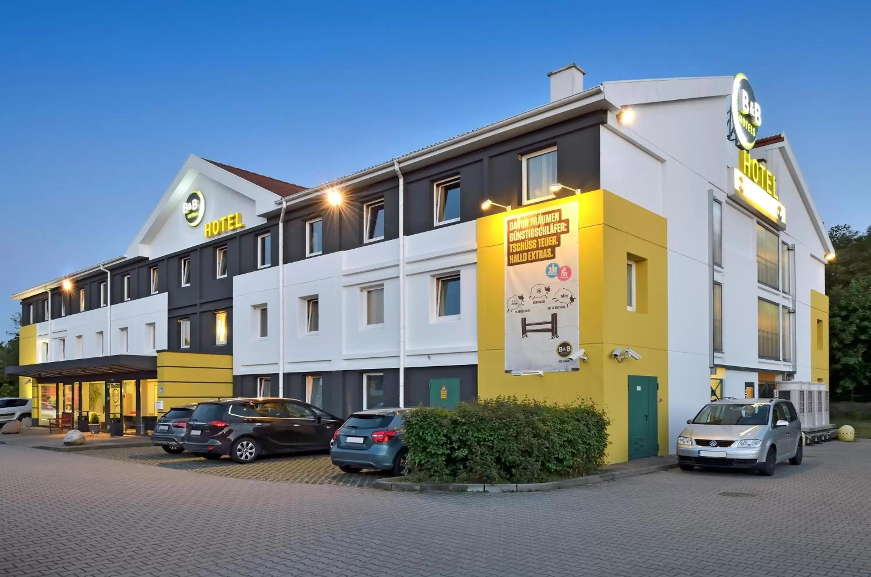 Property Building in B&B Hotel Berlin-Süd Genshagen