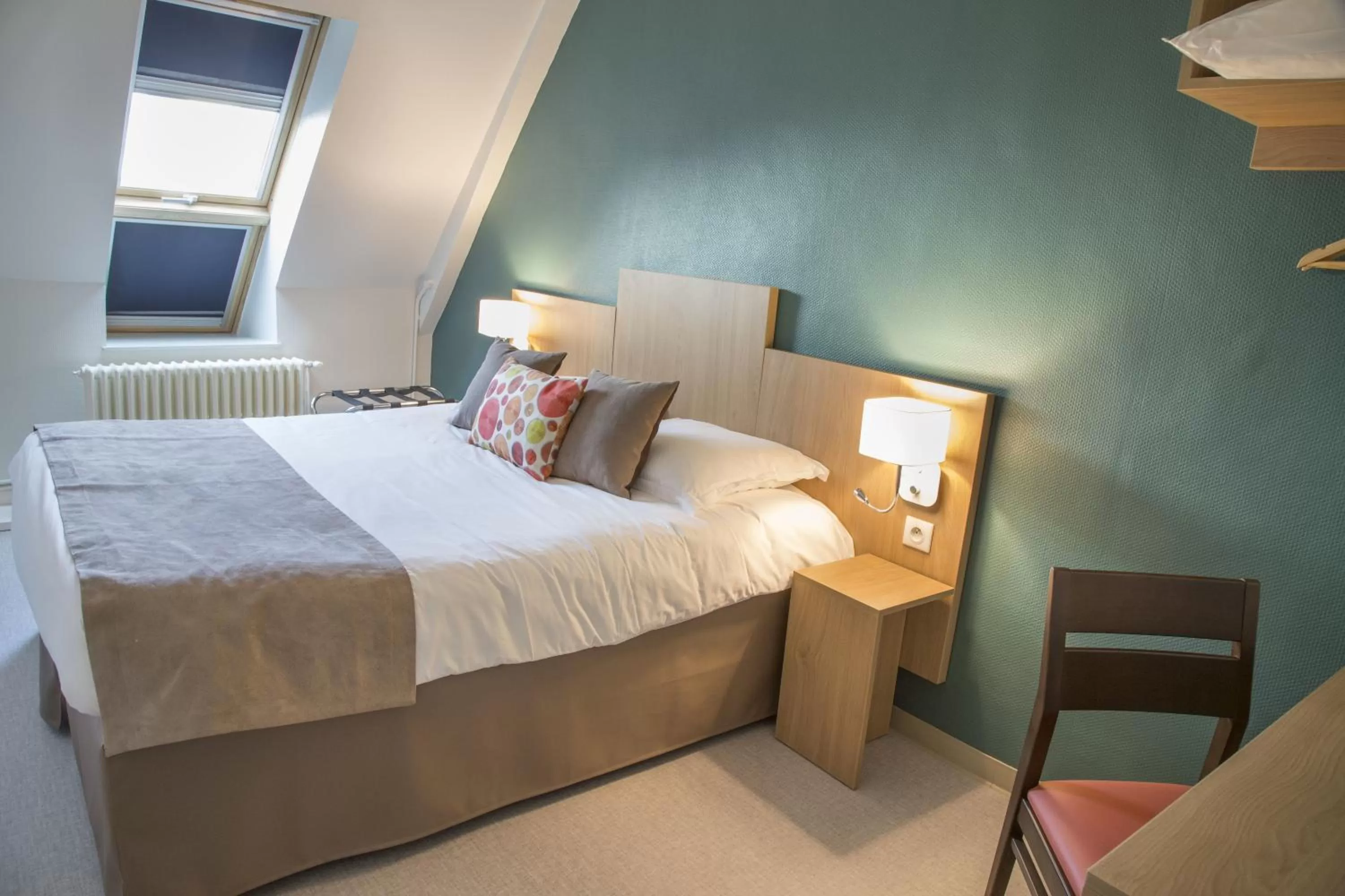 Photo of the whole room, Bed in Logis Hôtel Chaptal, Amboise