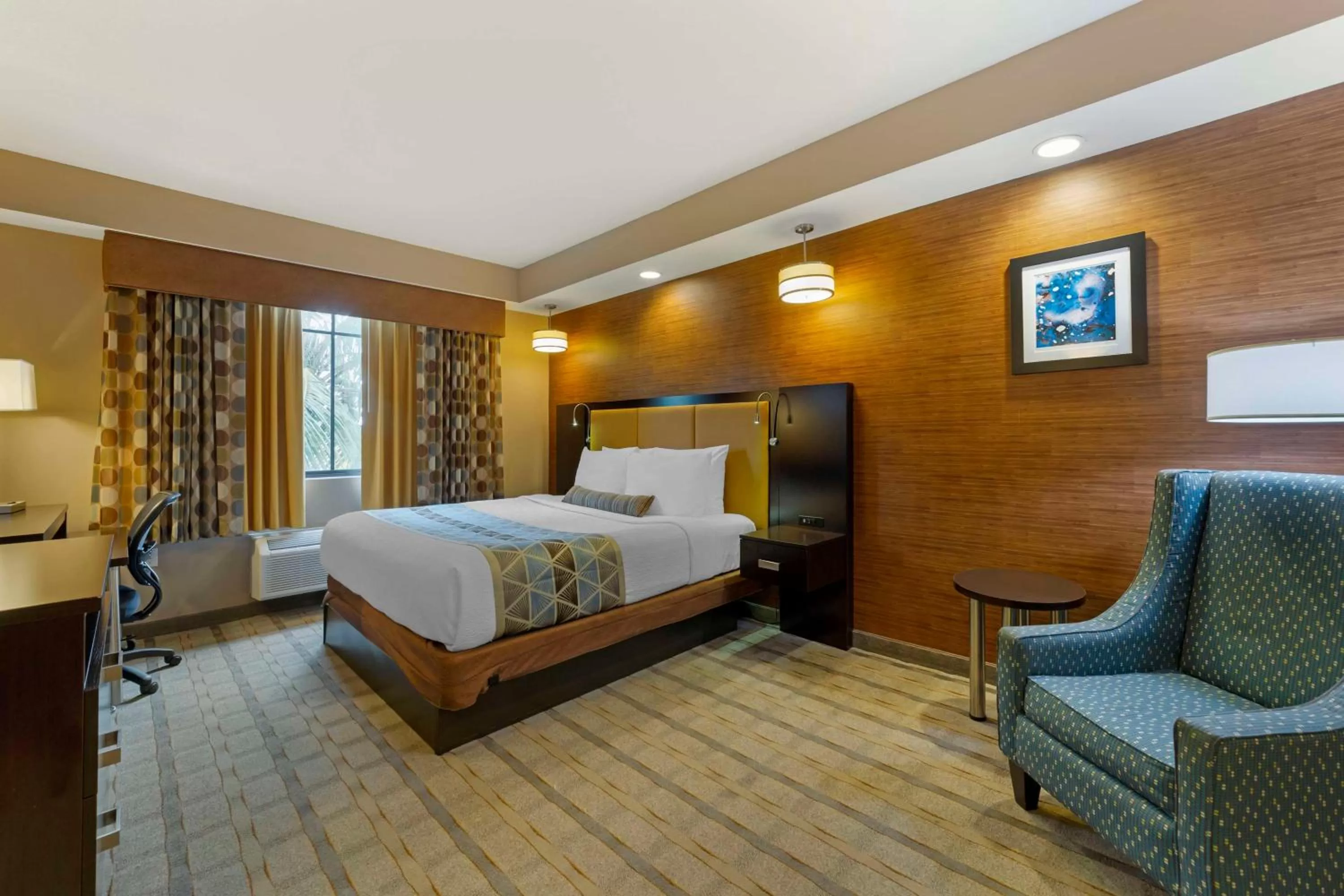 Bedroom, Bed in Best Western Plus Miami Executive Airport Hotel and Suites