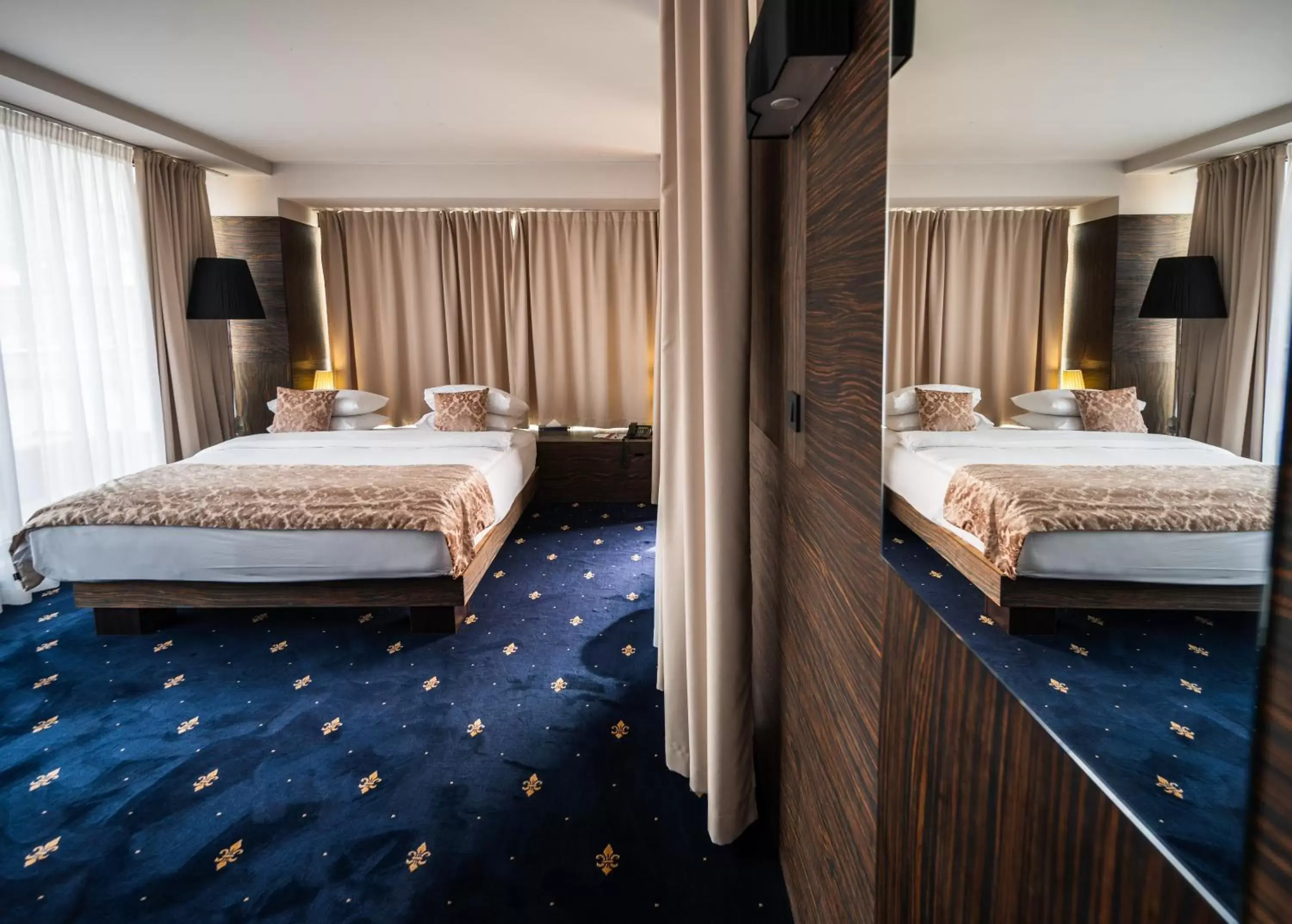 Bedroom, Bed in Hotel Europe