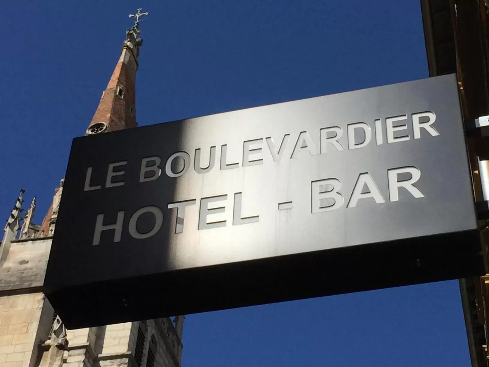 Property logo or sign in Hôtel Le Boulevardier