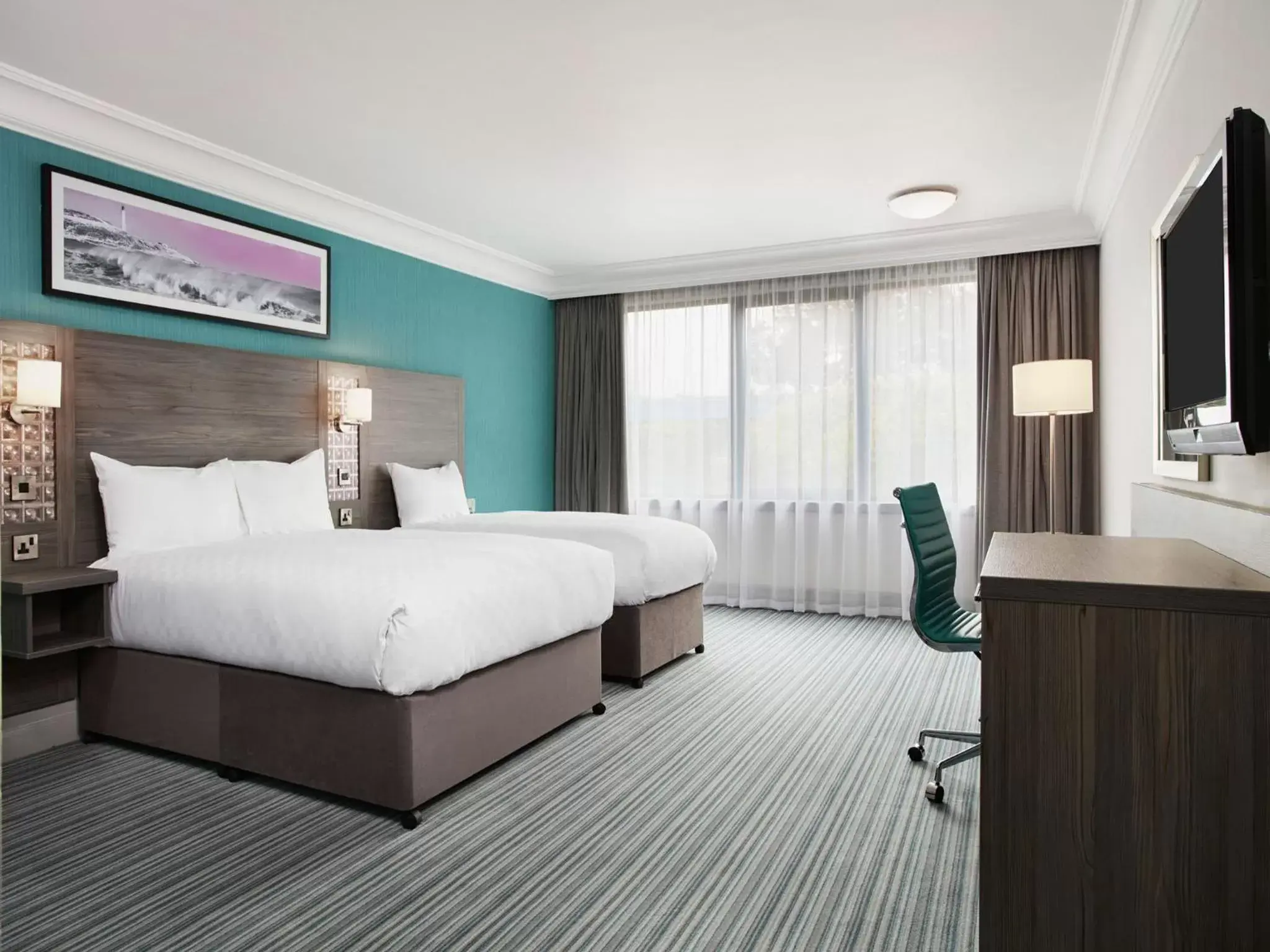 Bedroom, Room Photo in Leonardo Hotel - Formerly Jurys Inn and Conference Venue Aberdeen Airport