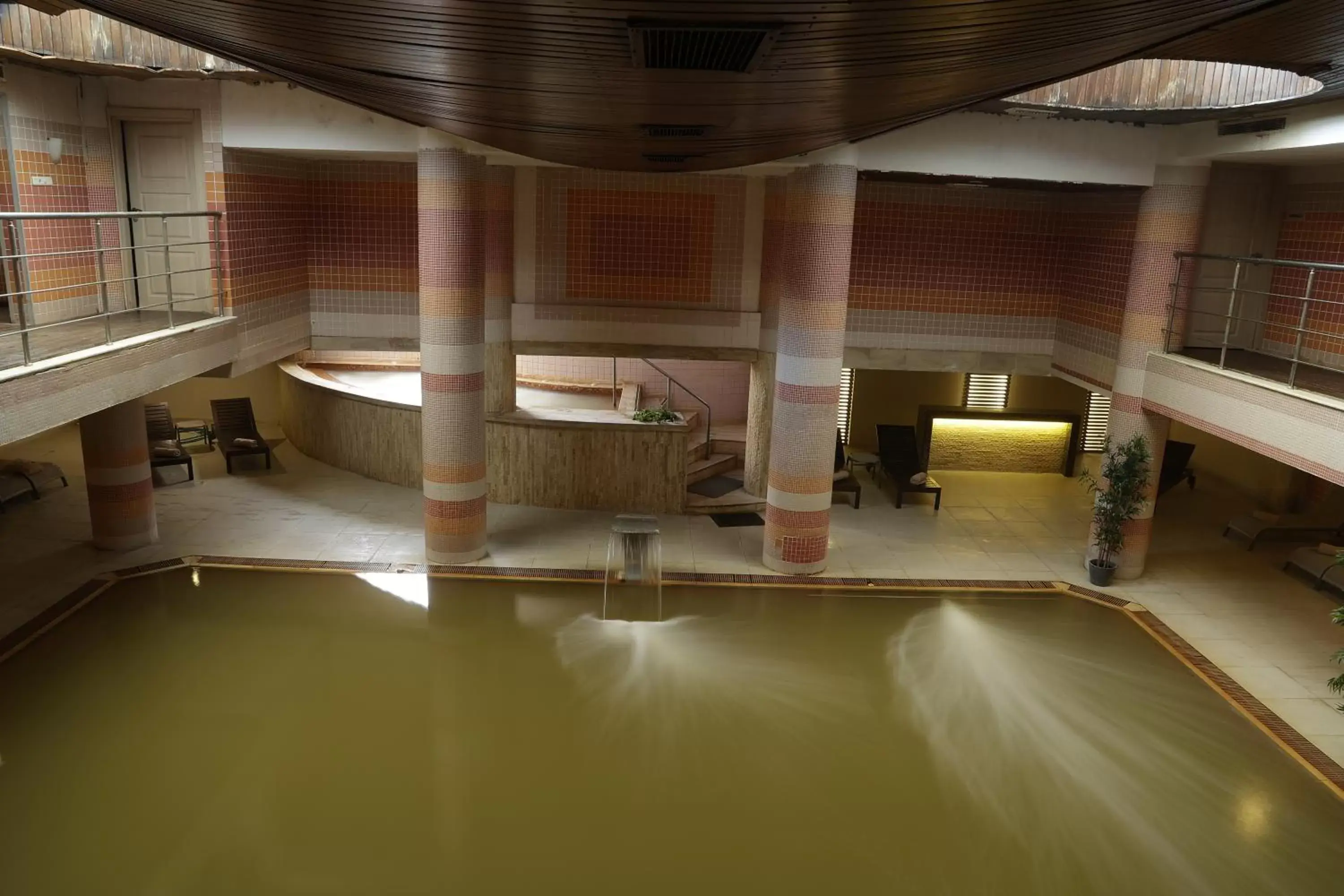 Hot Spring Bath in Pırıl Hotel Thermal&Beauty SPA