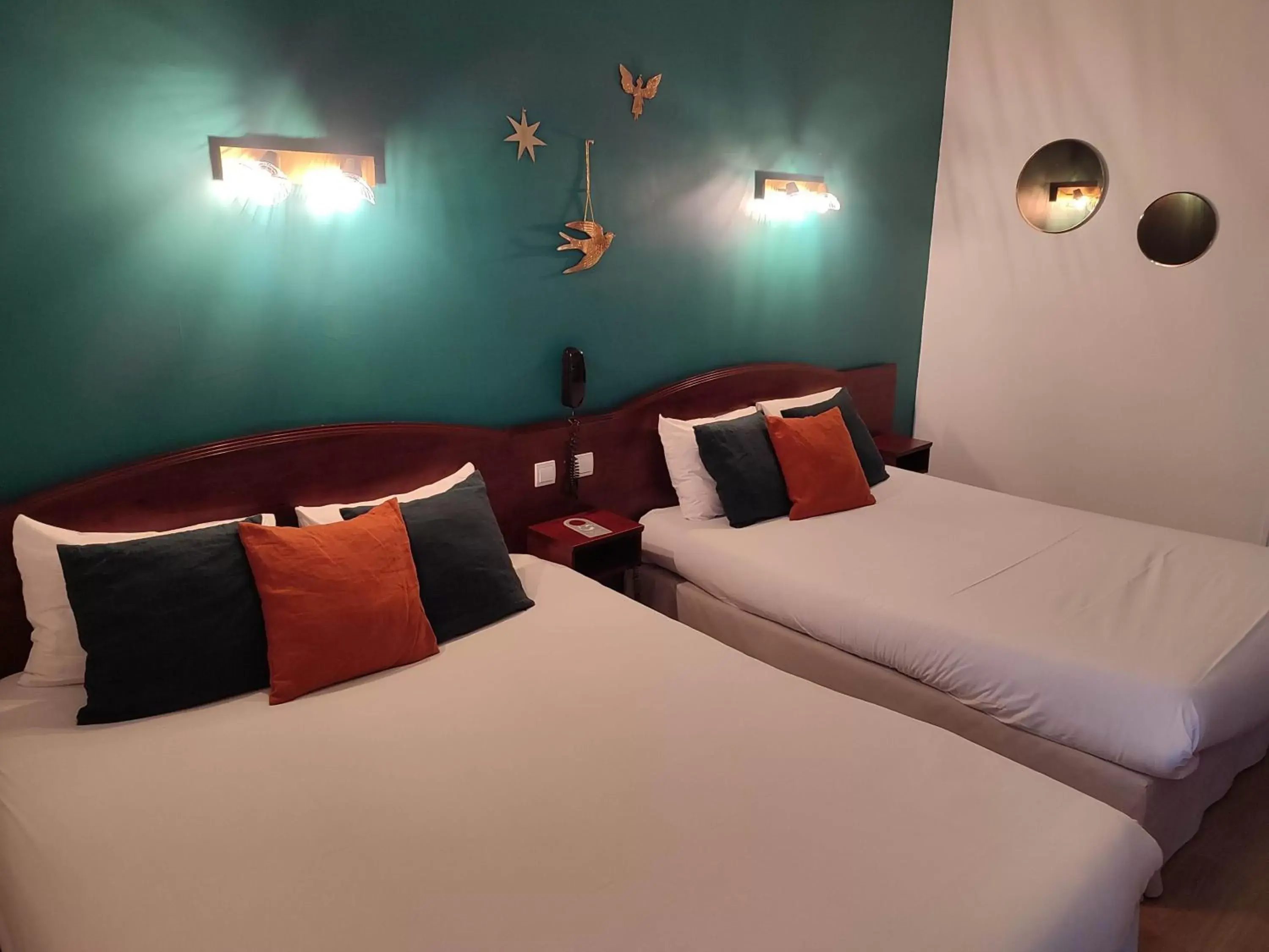 Bed in Grand Hotel De La Poste - Lyon Sud - Vienne