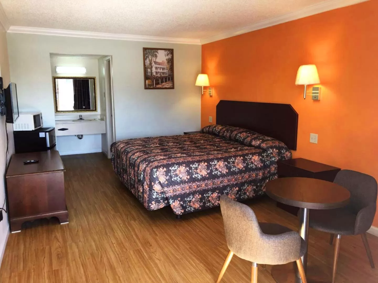 Bed in Baton Rouge West Inn