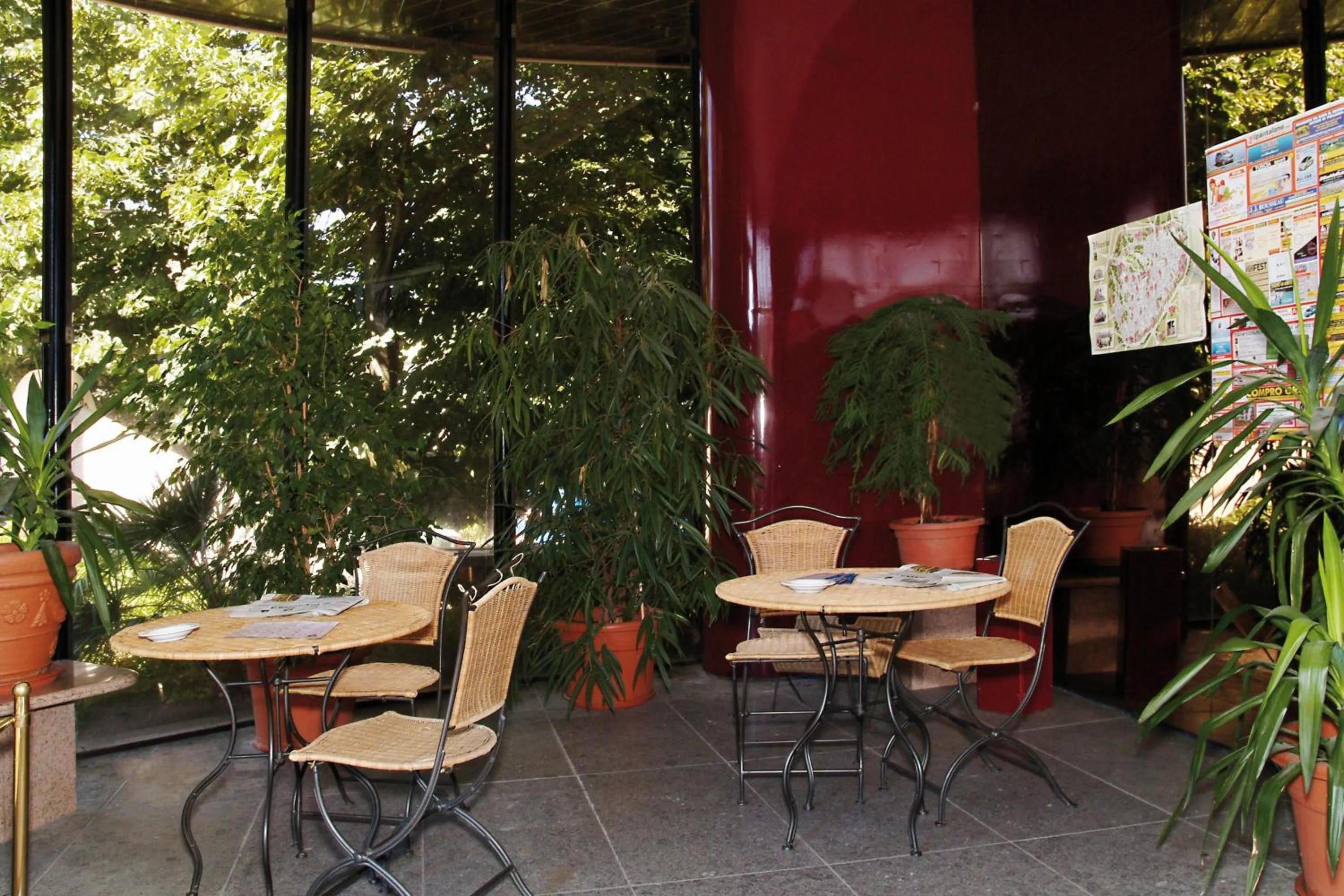 Facade/entrance in Balletti Palace Hotel