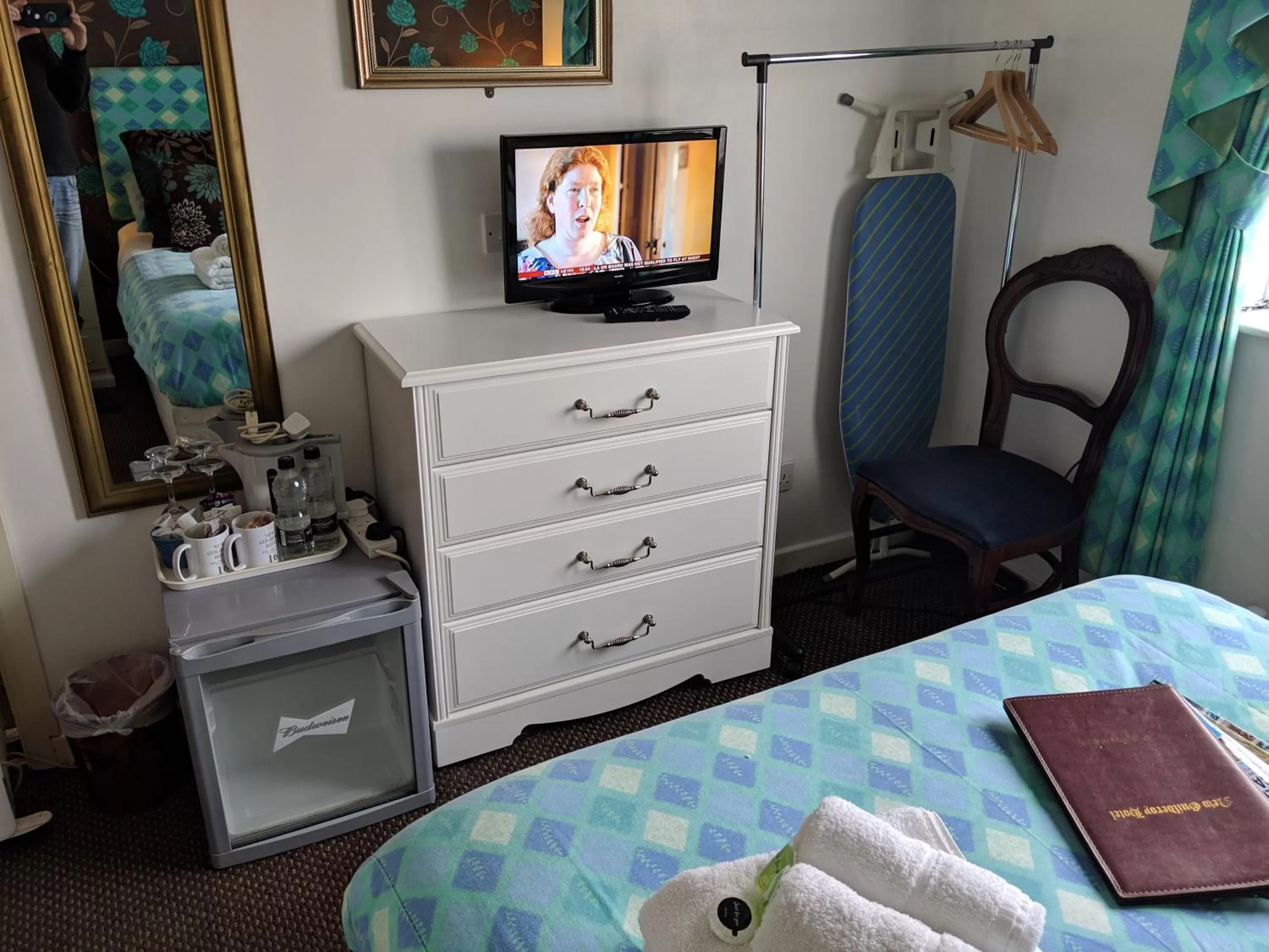 Bedroom, Bed in The New Guilderoy Hotel