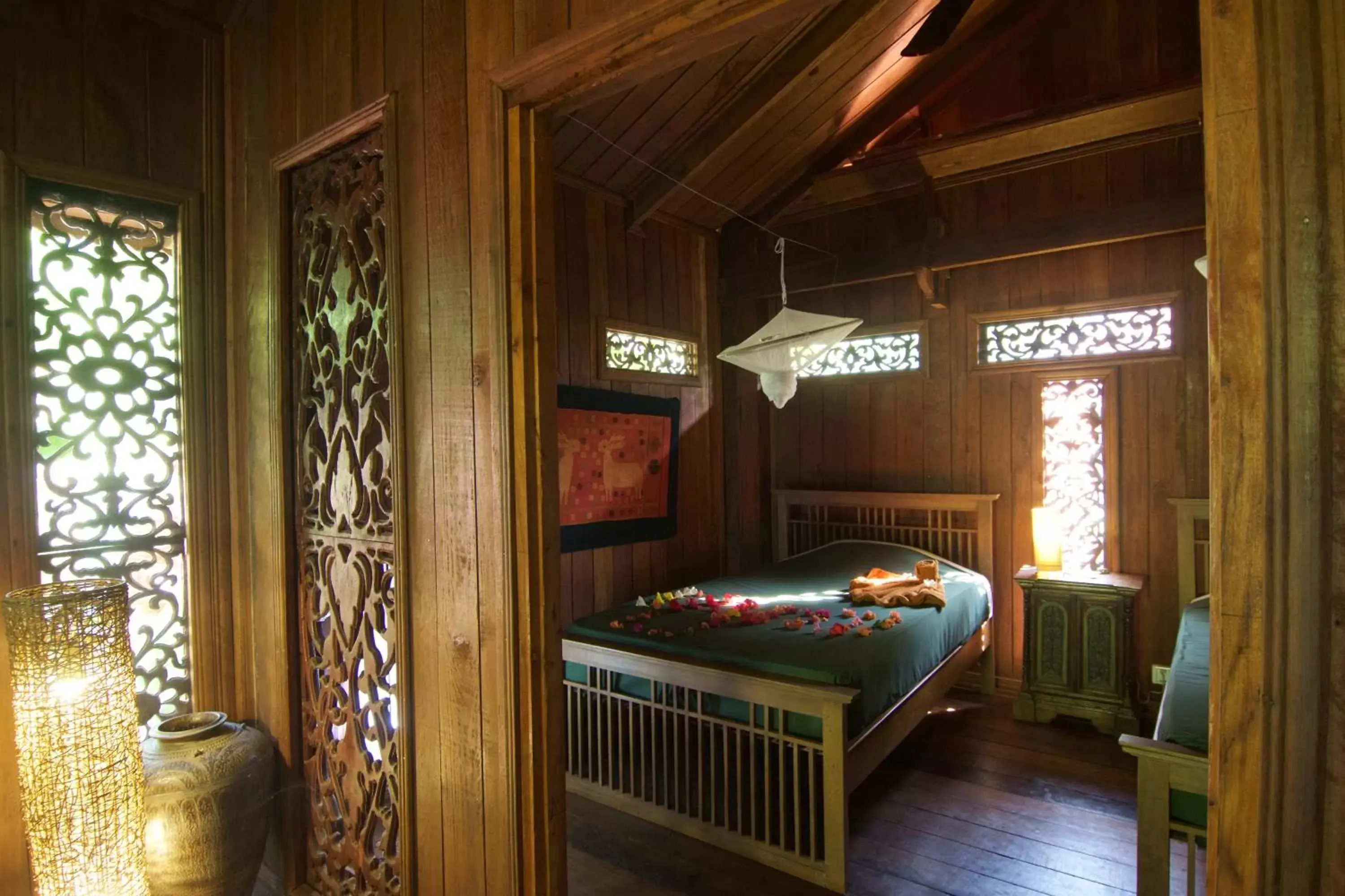 Bed in Soriyabori Villas Resort