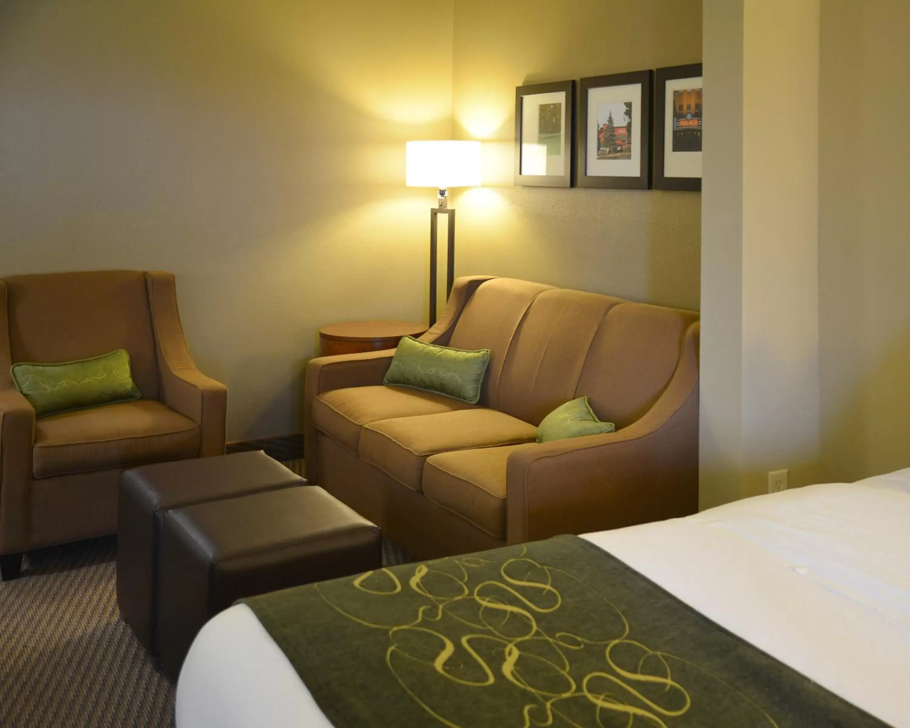 Queen Suite with Two Queen Beds - Non-Smoking in Comfort Suites