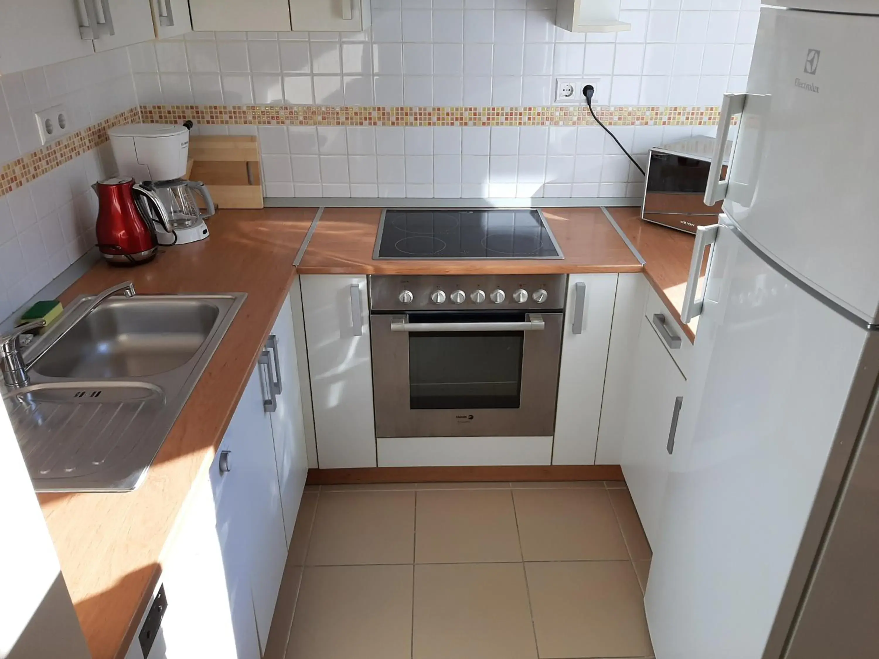Kitchen or kitchenette, Kitchen/Kitchenette in Trendy Deluxe Apartments