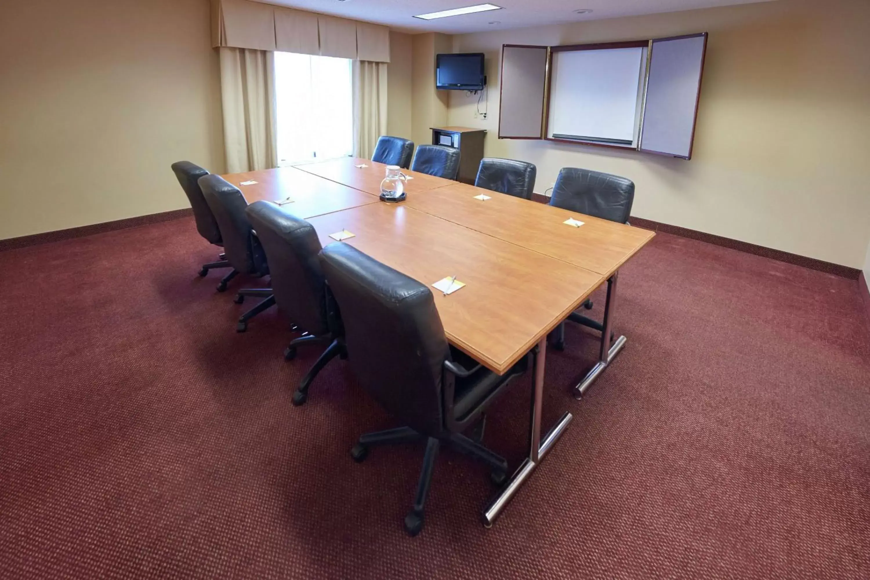 Meeting/conference room in Hampton Inn Massillon