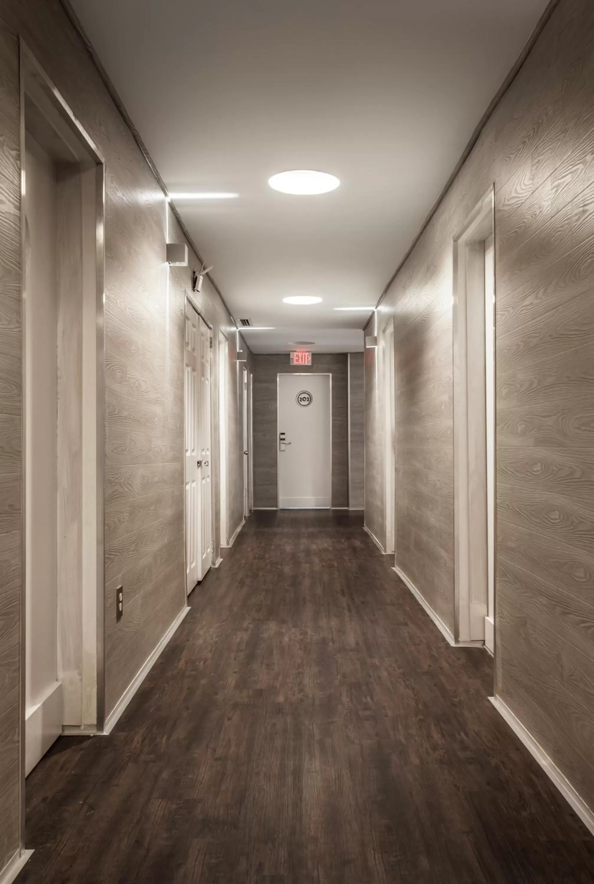 Area and facilities in Century Hotel